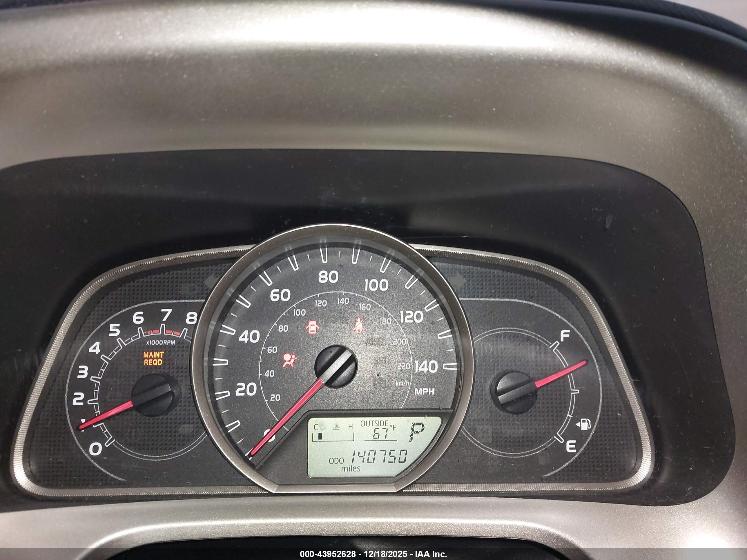 TOYOTA RAV4 image 7
