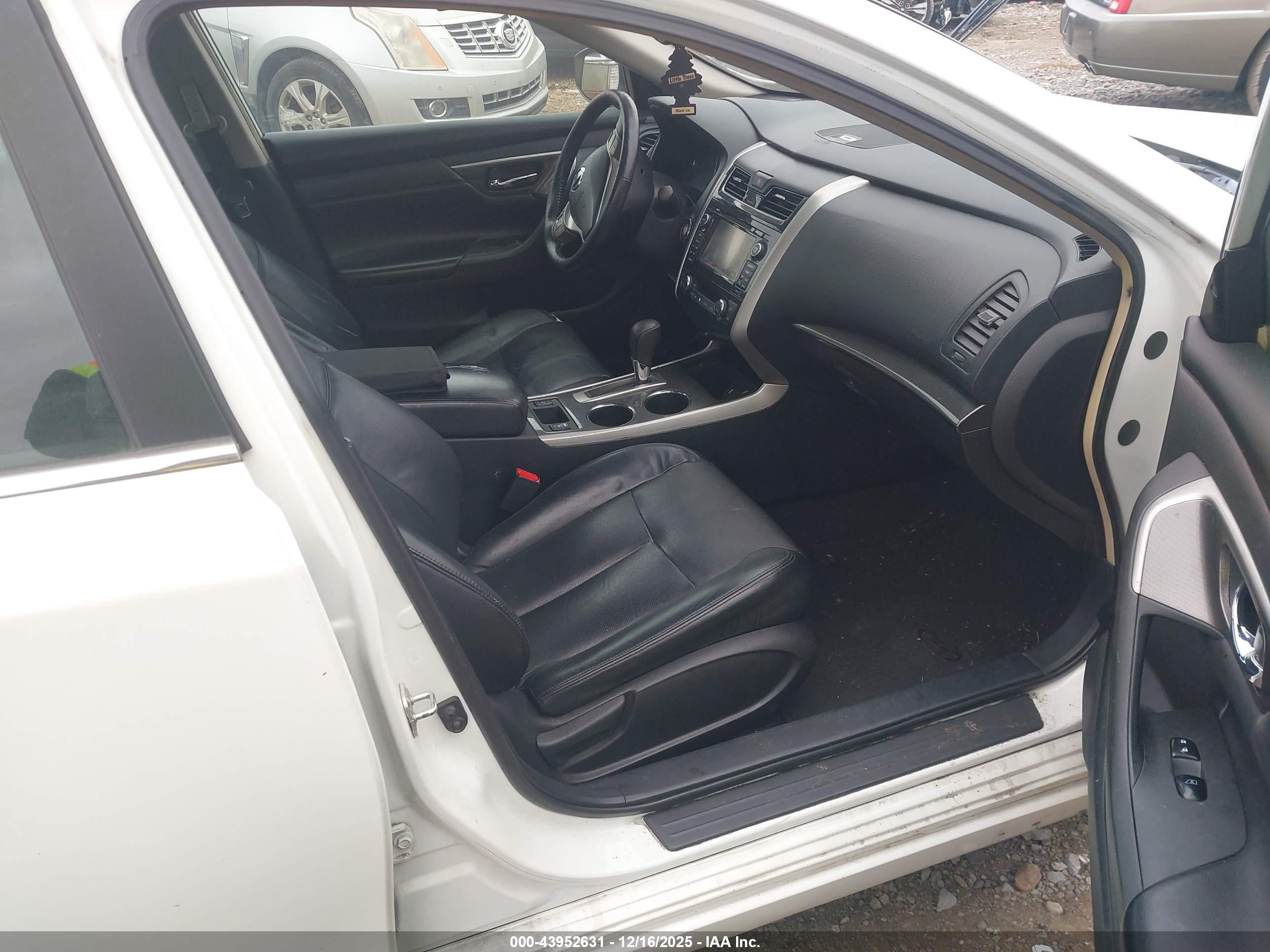 NISSAN ALTIMA image 5