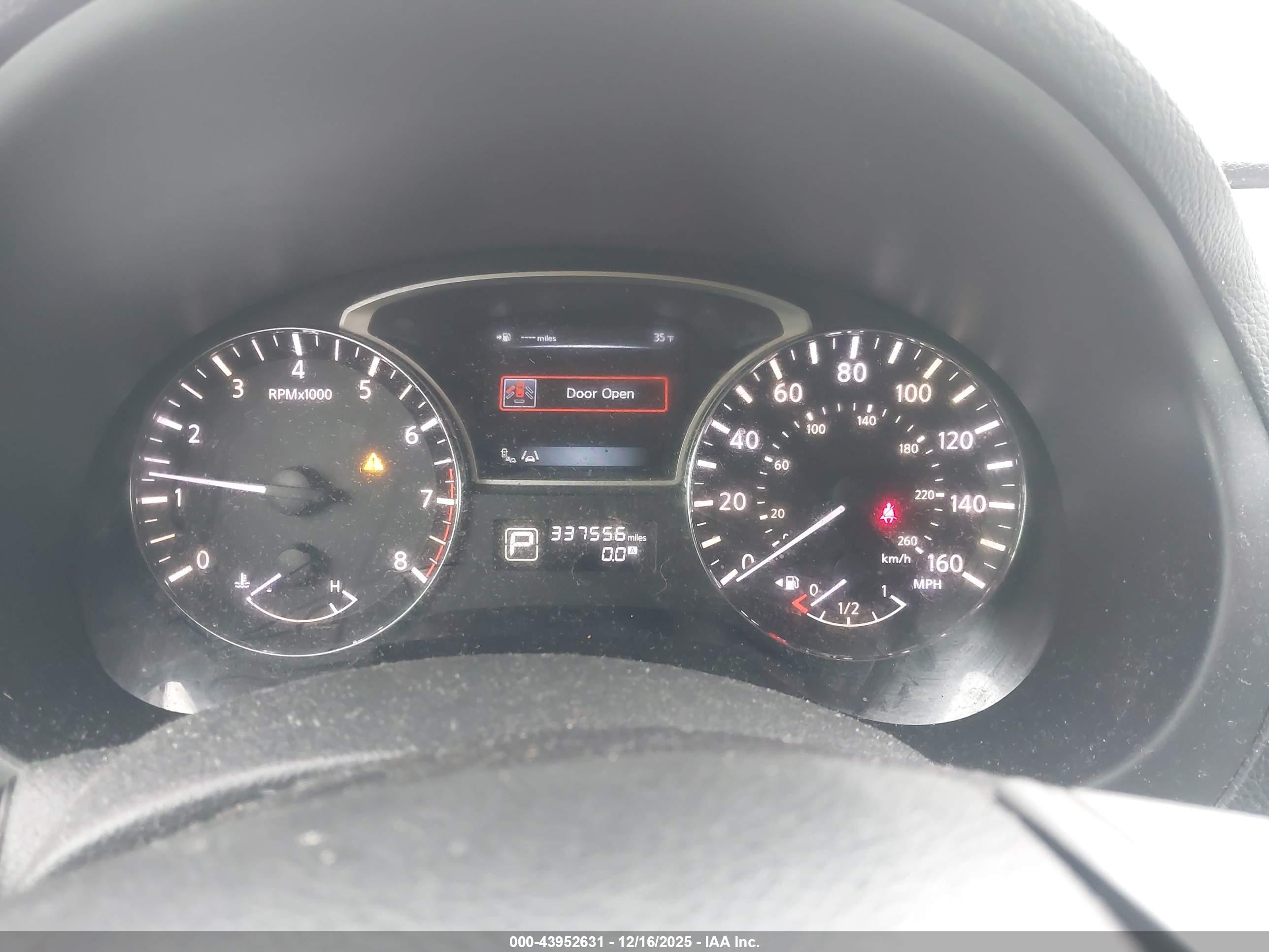 NISSAN ALTIMA image 7