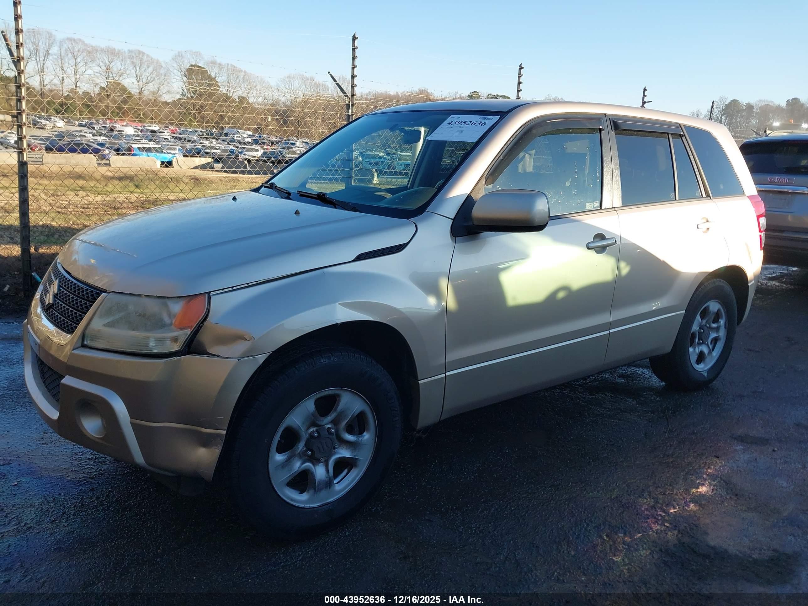 SUZUKI GRAND image 2