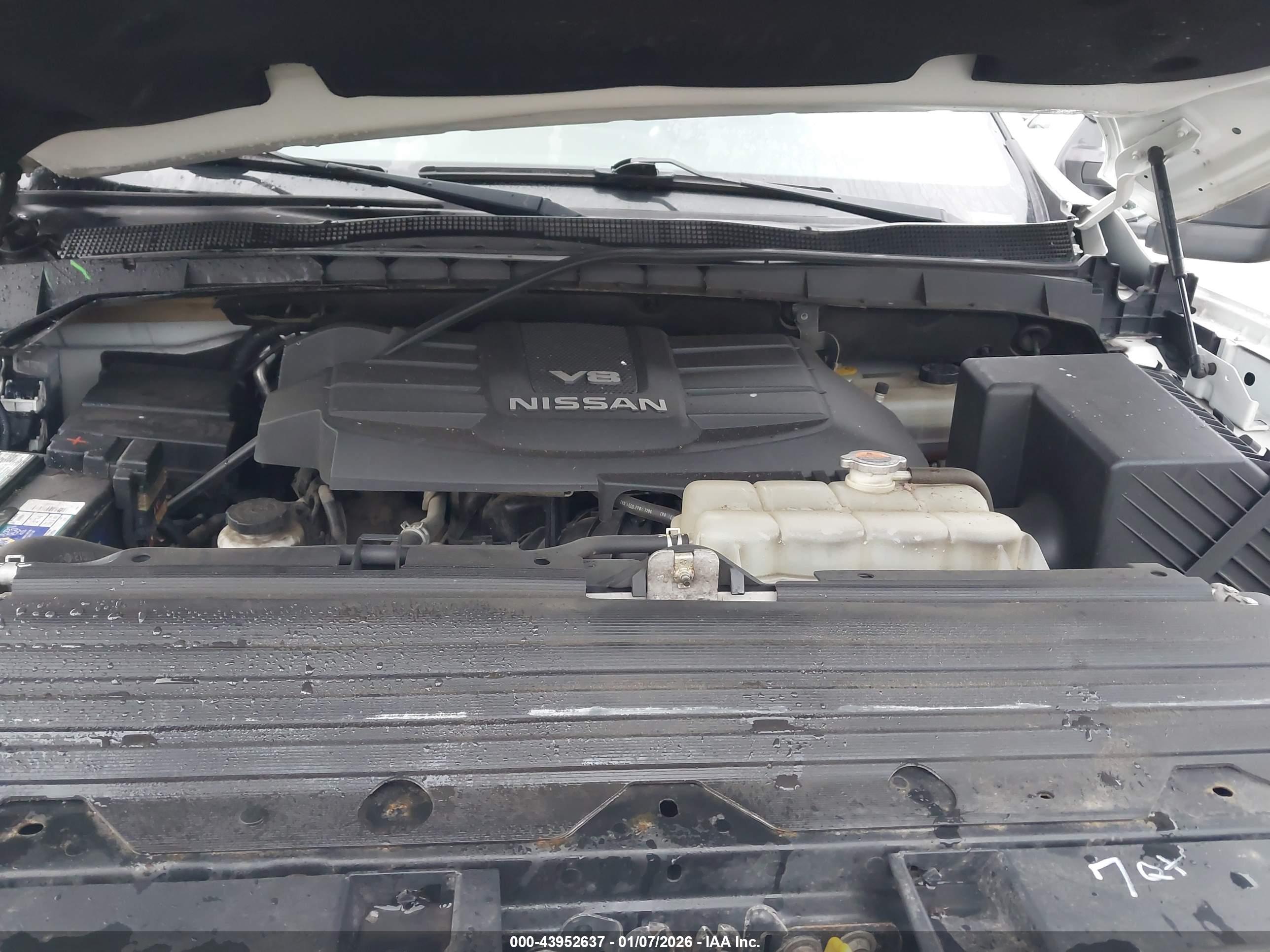 NISSAN TITAN image 10