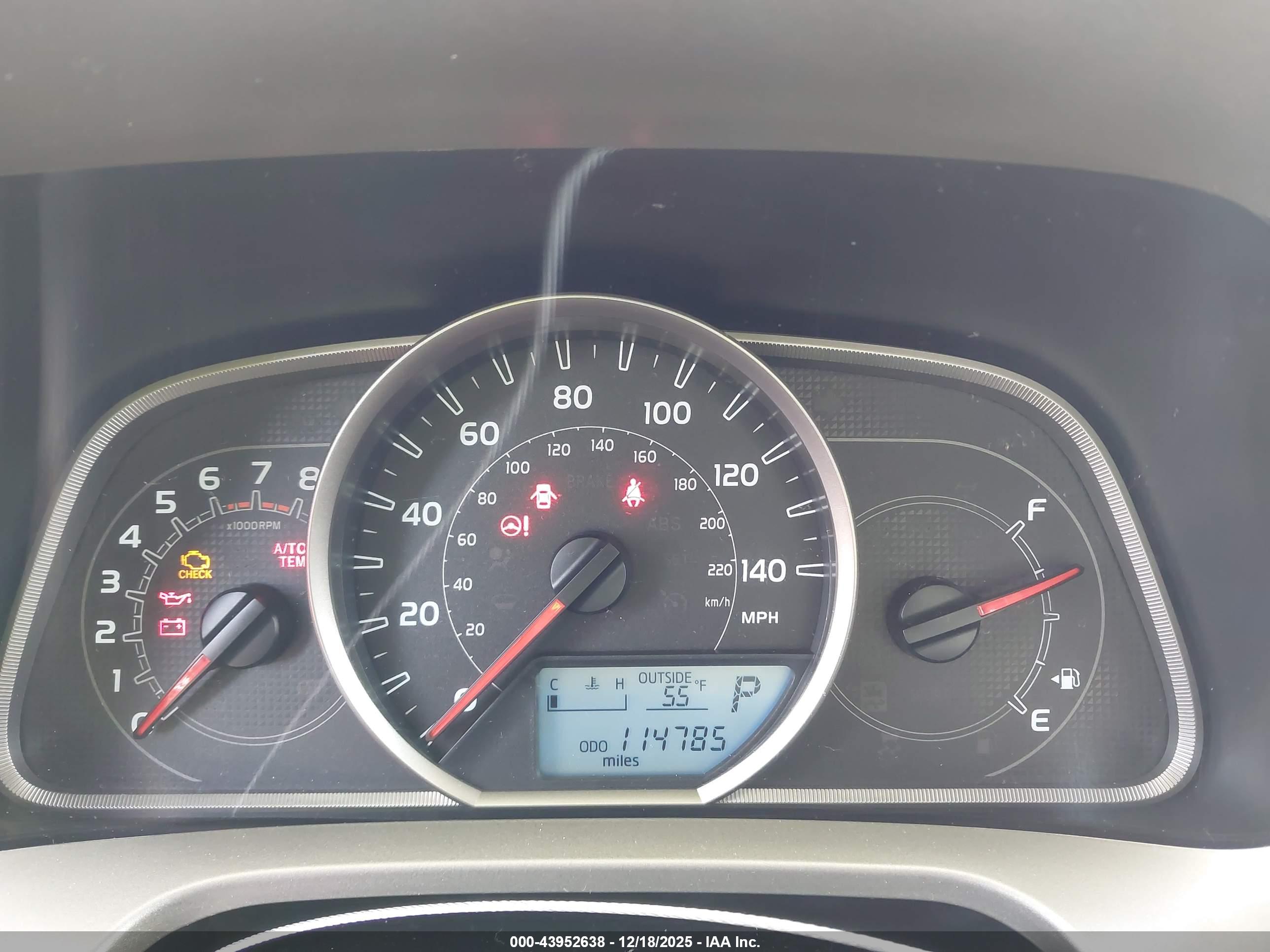 TOYOTA RAV4 image 7