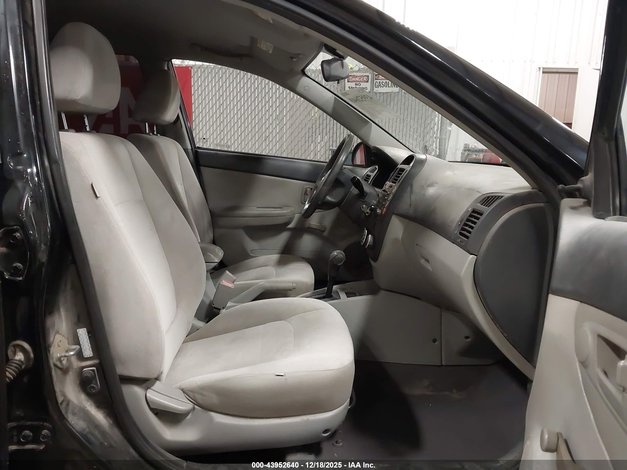 KIA SPECTRA image 5