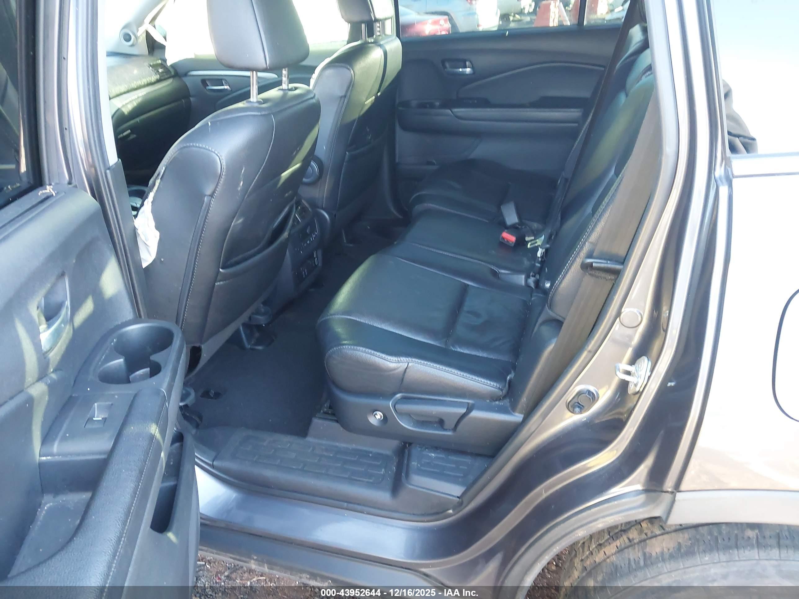 HONDA PILOT image 8