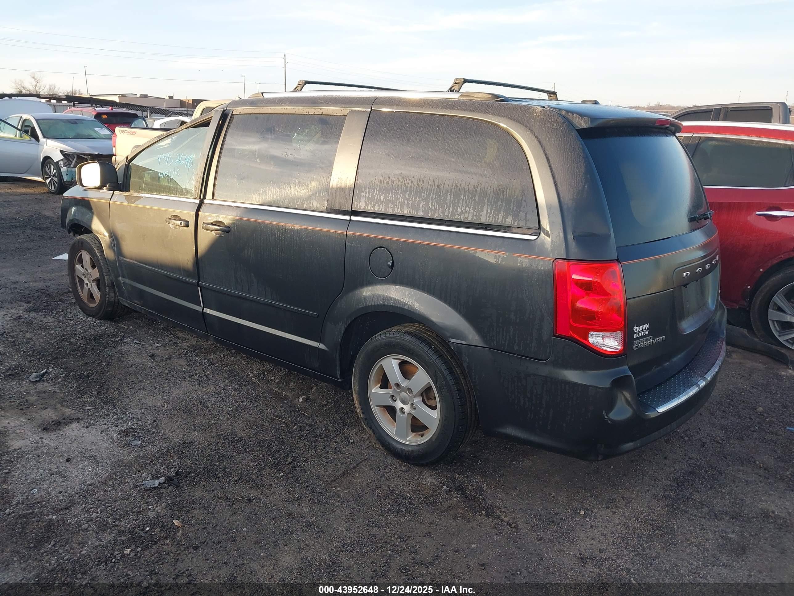 DODGE GRAND image 3