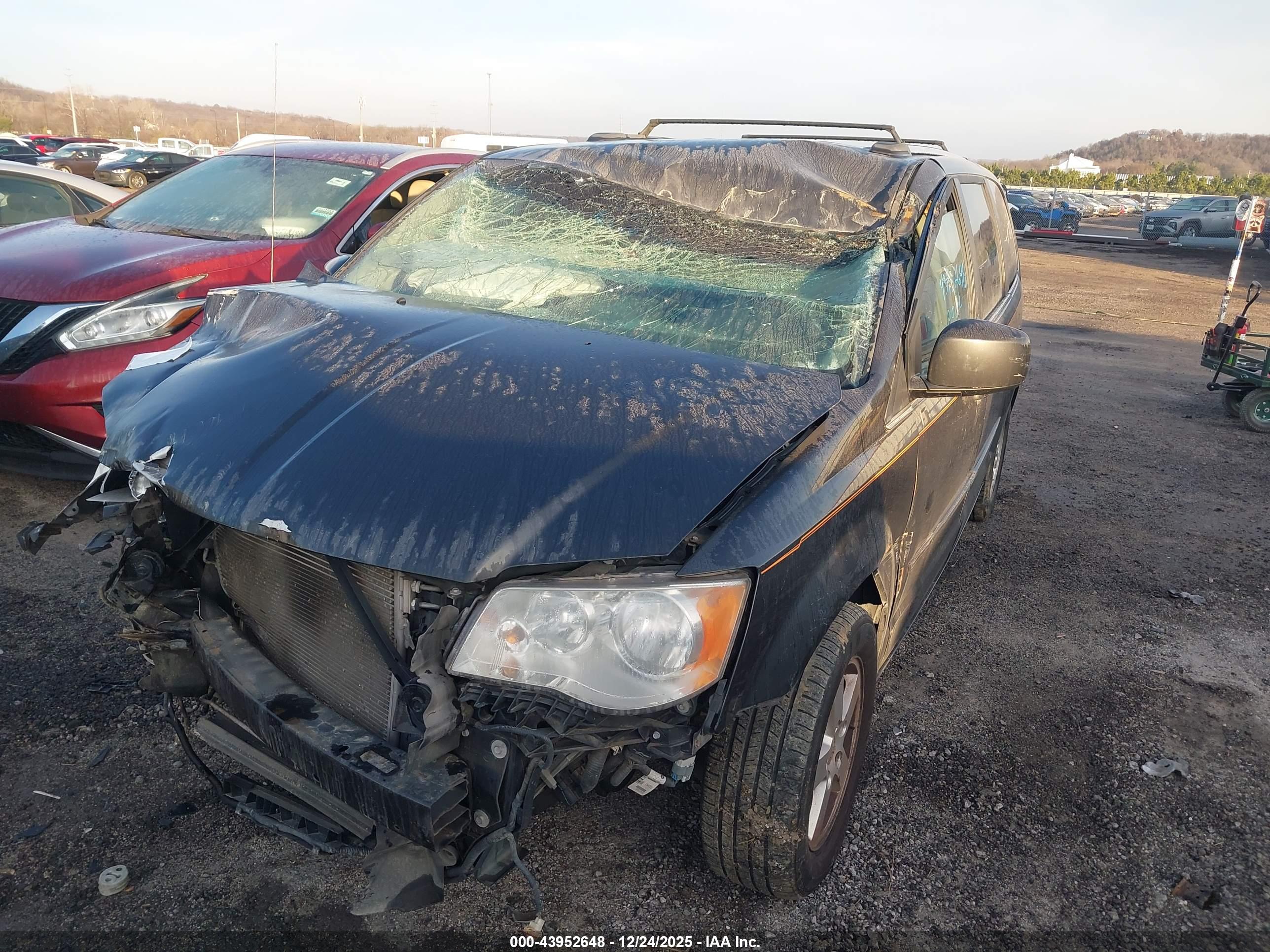 DODGE GRAND image 6