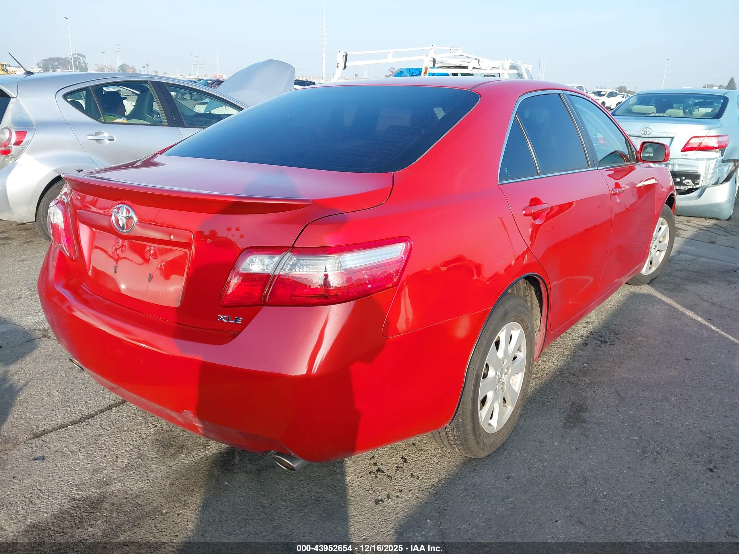 TOYOTA CAMRY image 4