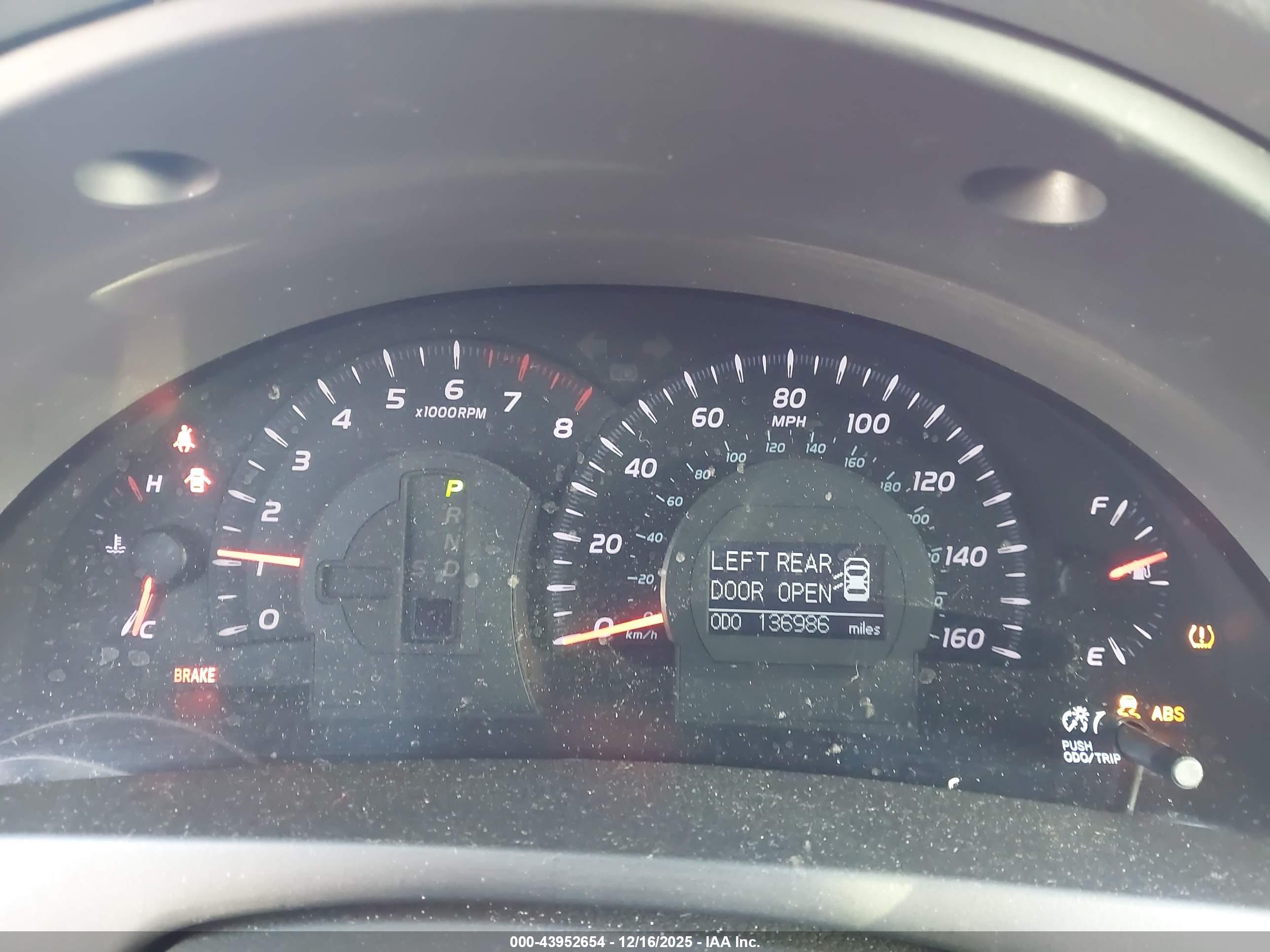 TOYOTA CAMRY image 7