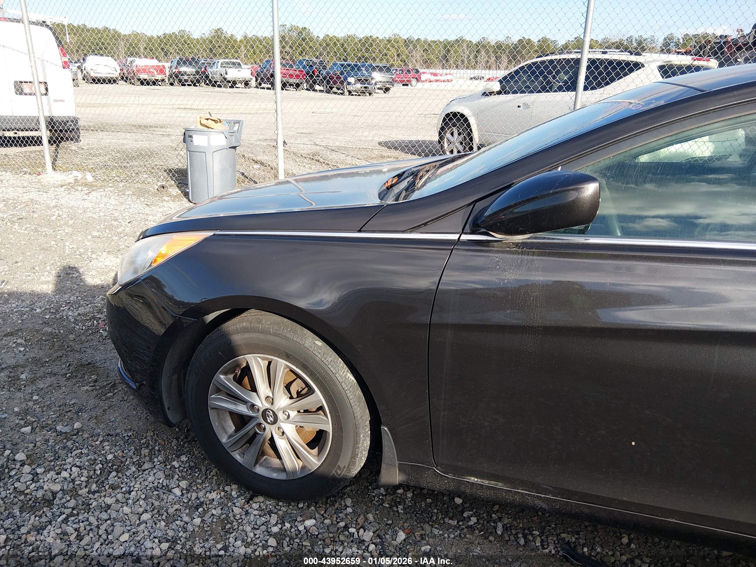 HYUNDAI SONATA image 6