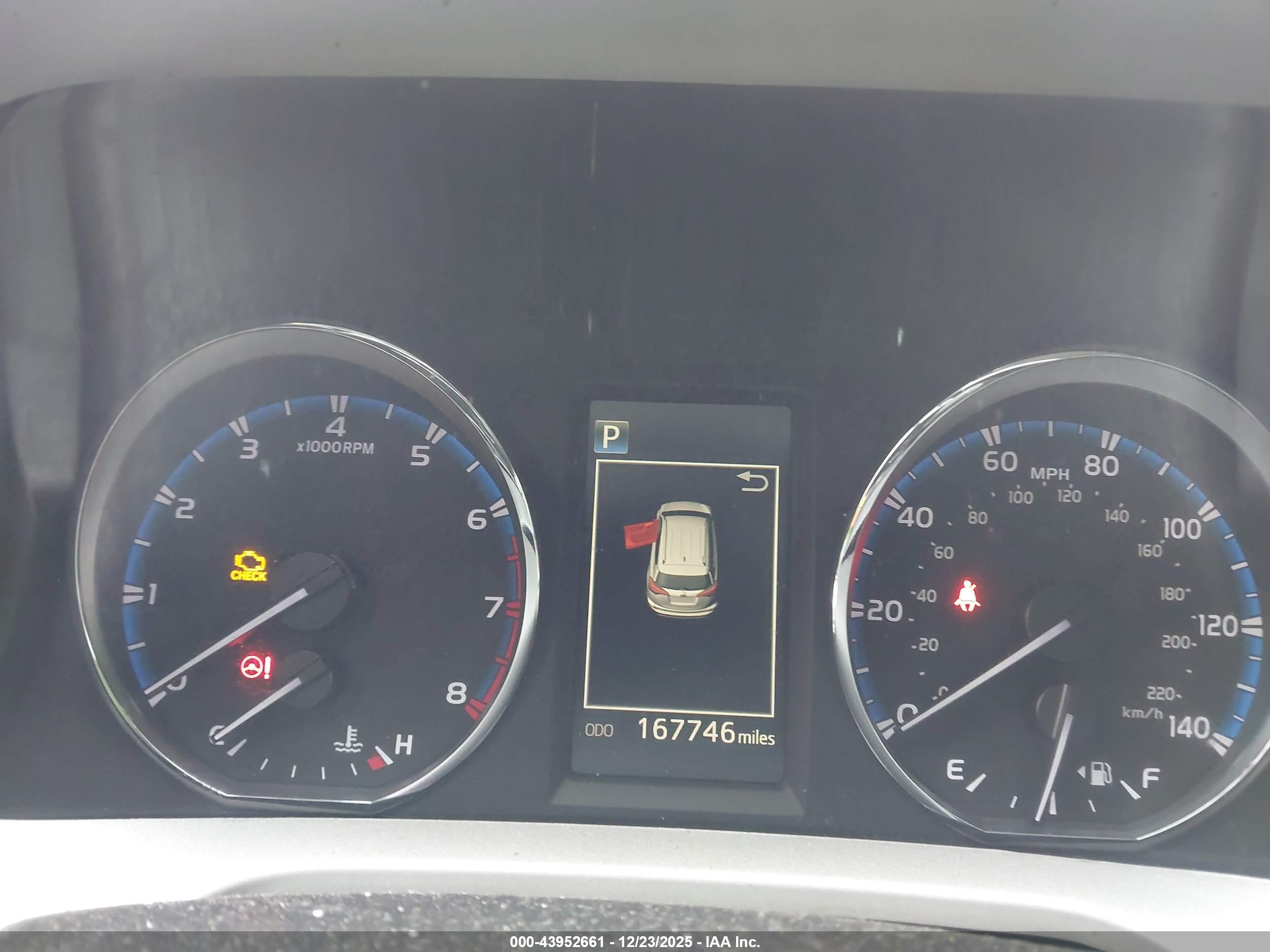 TOYOTA RAV4 image 7