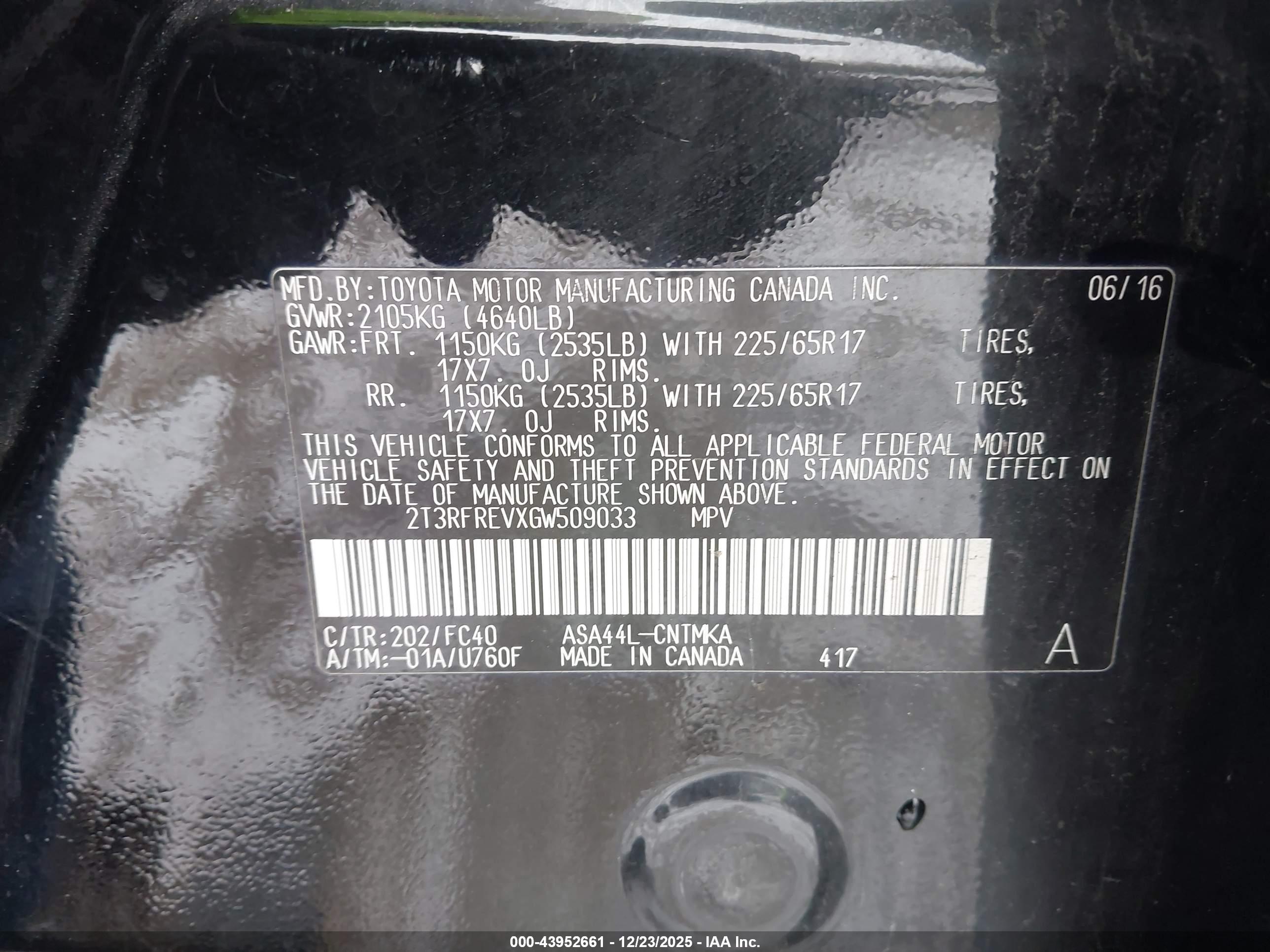 TOYOTA RAV4 image 9