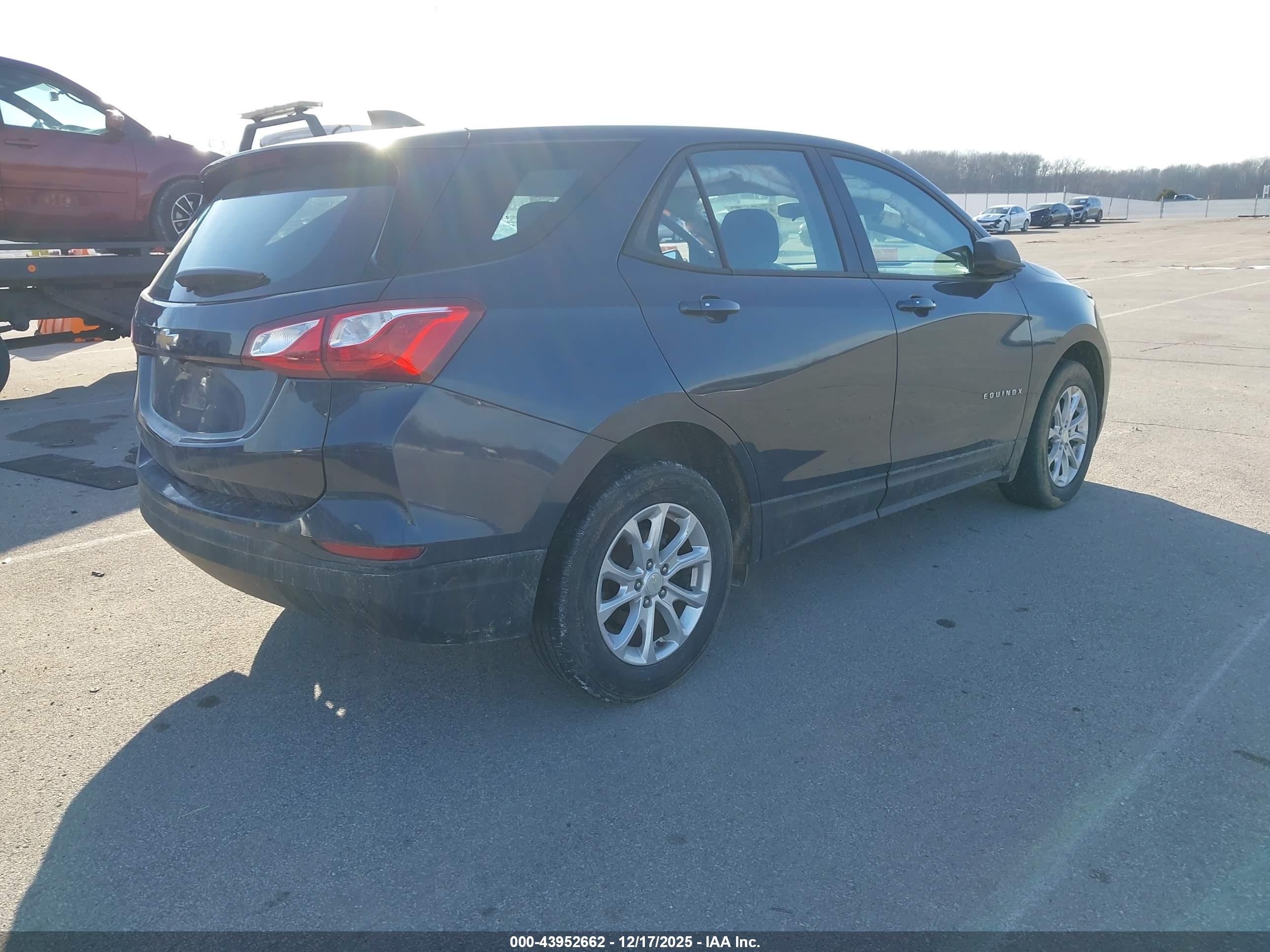CHEVROLET EQUINOX image 4