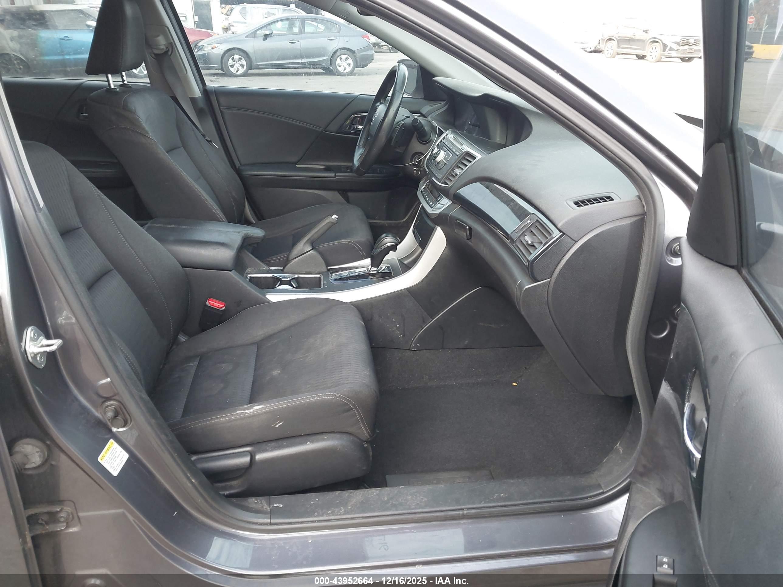 HONDA ACCORD image 5