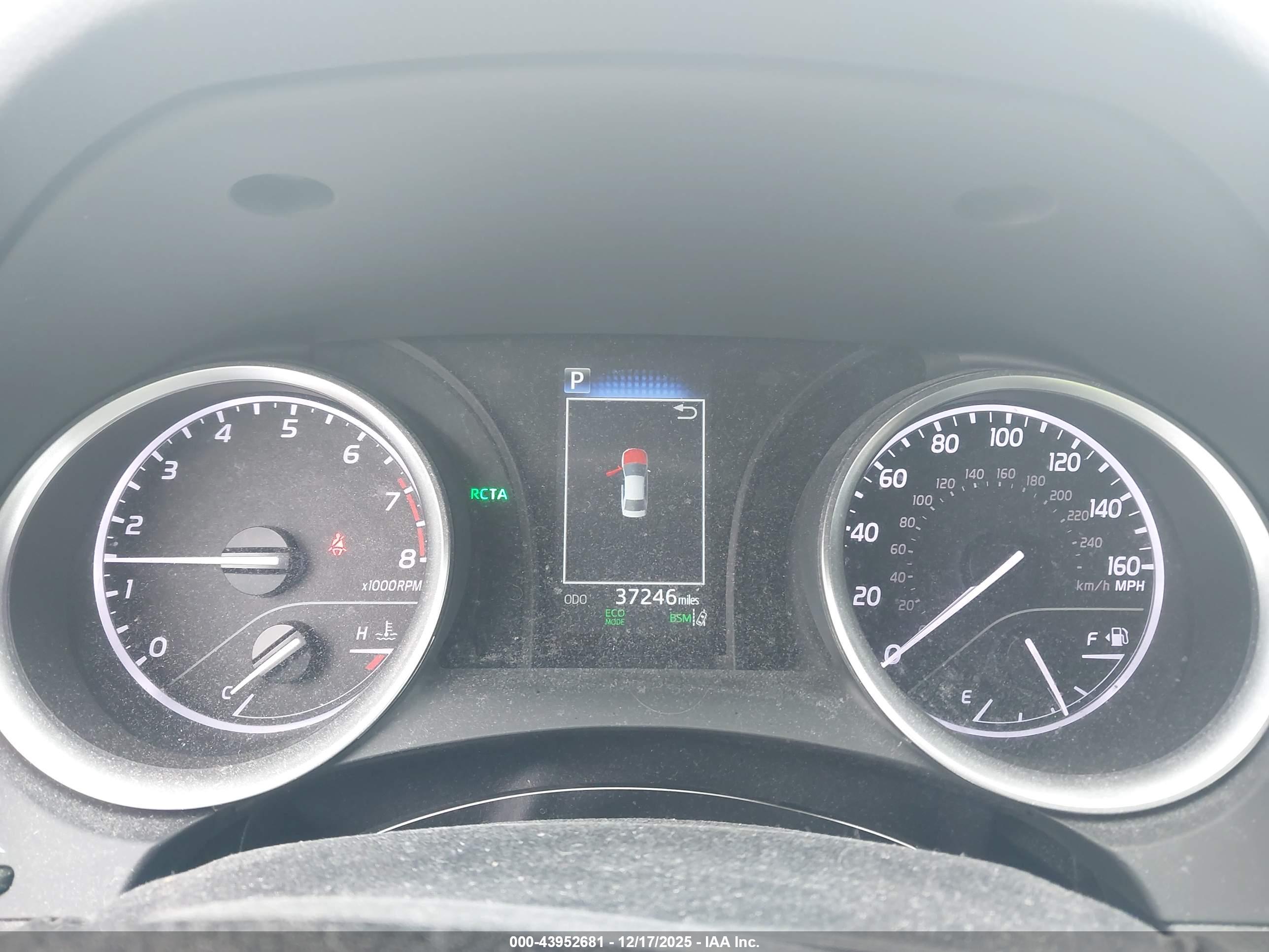 TOYOTA CAMRY image 7