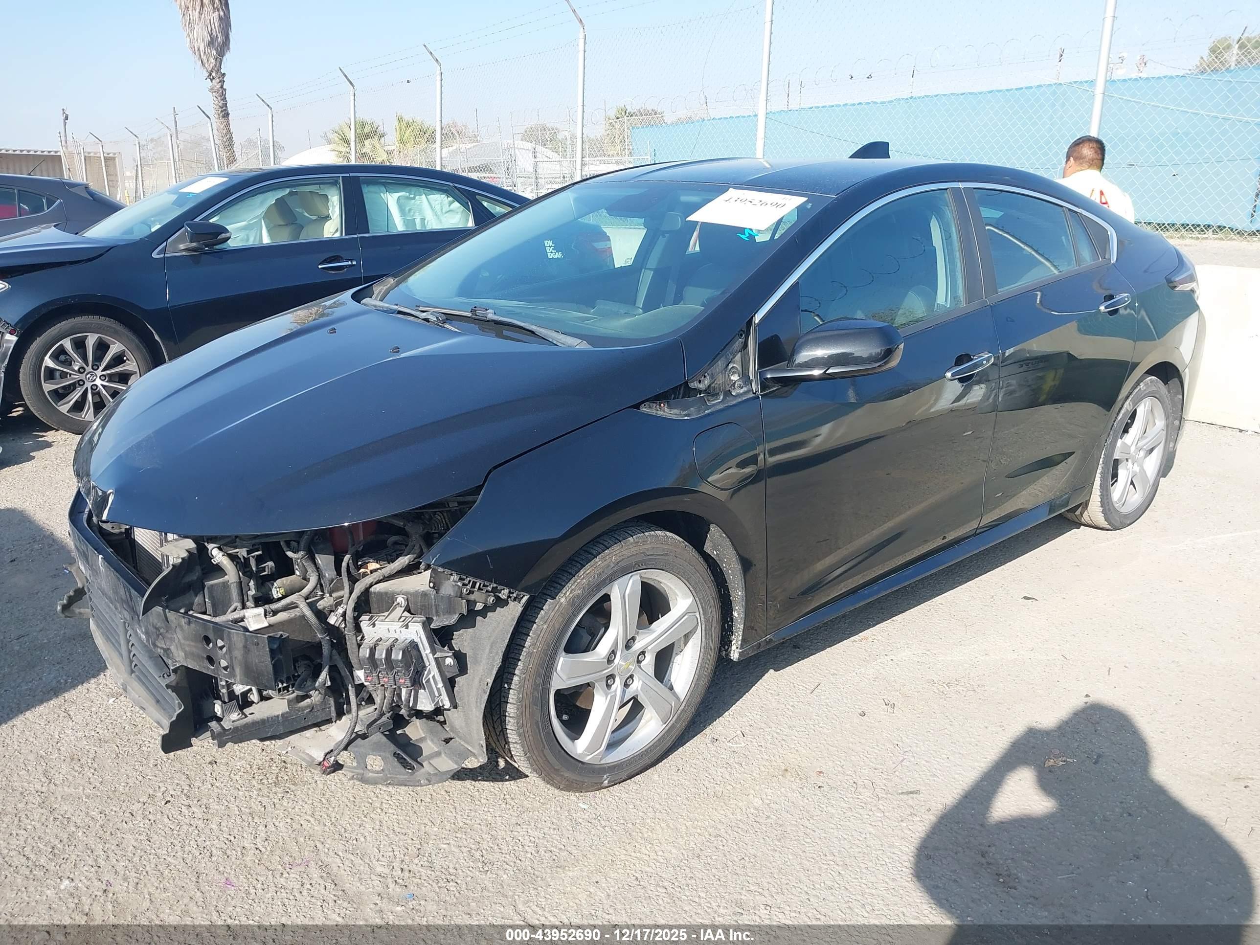 CHEVROLET VOLT image 2