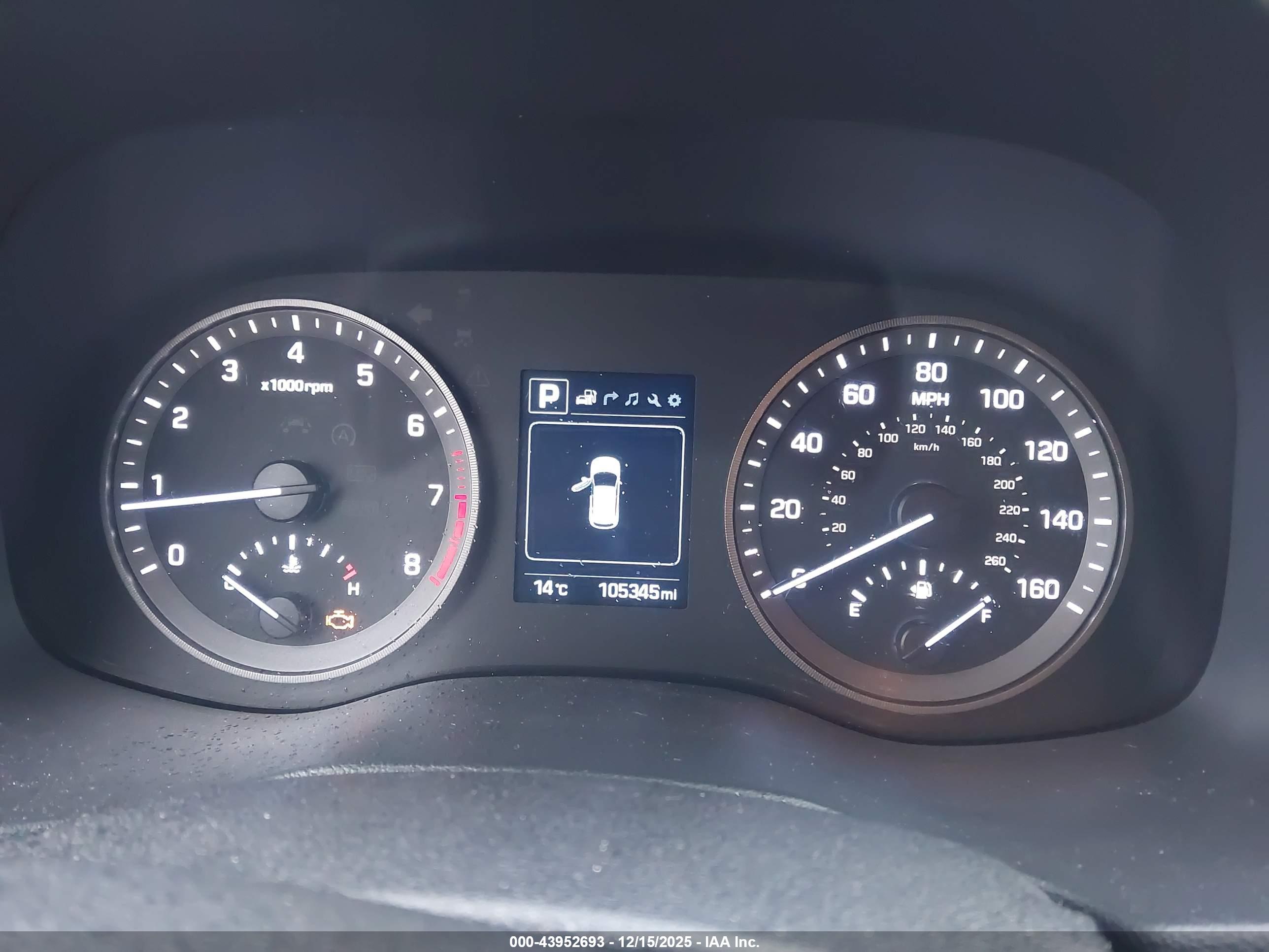 HYUNDAI TUCSON image 7