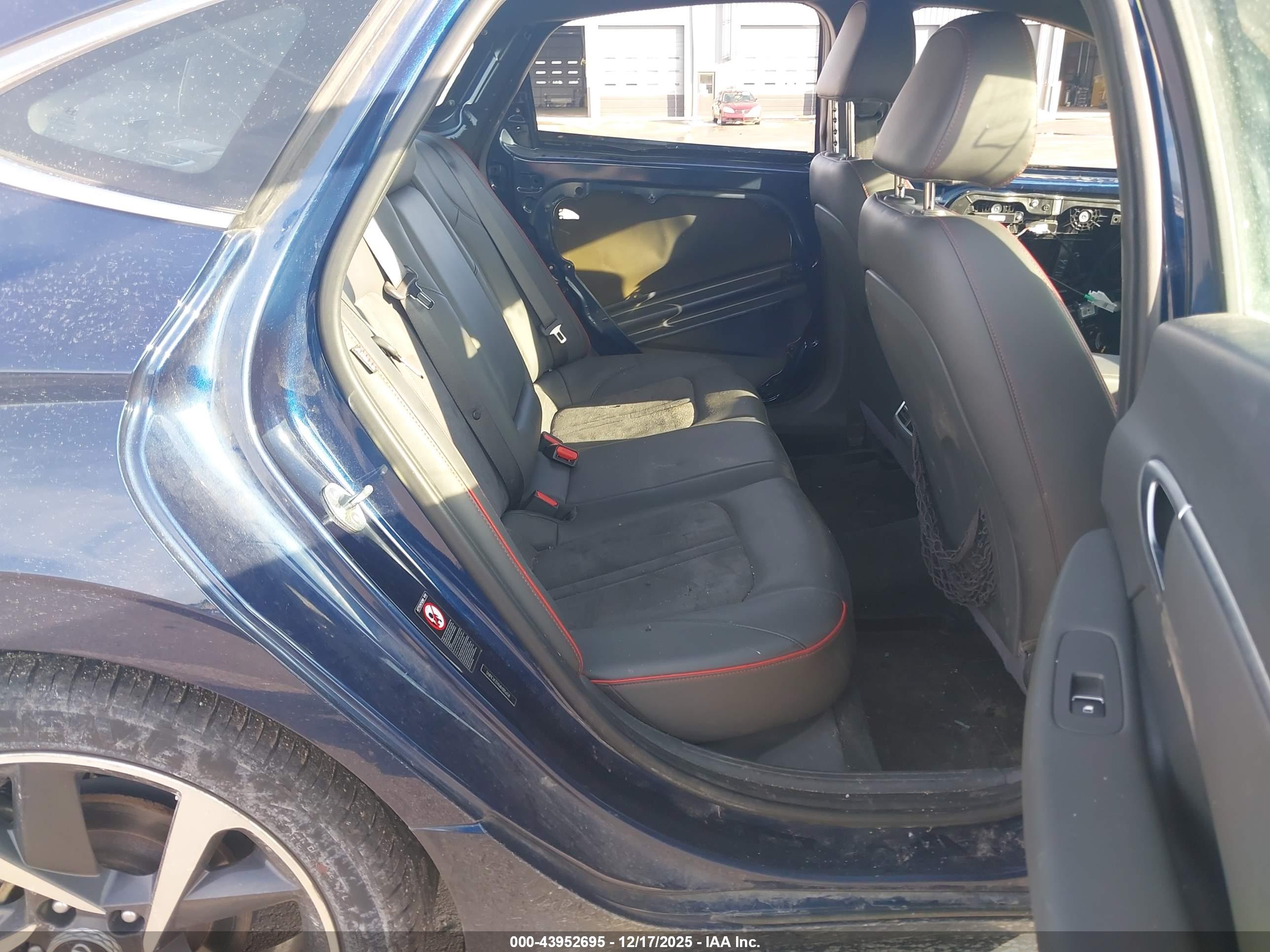 HYUNDAI SONATA image 8