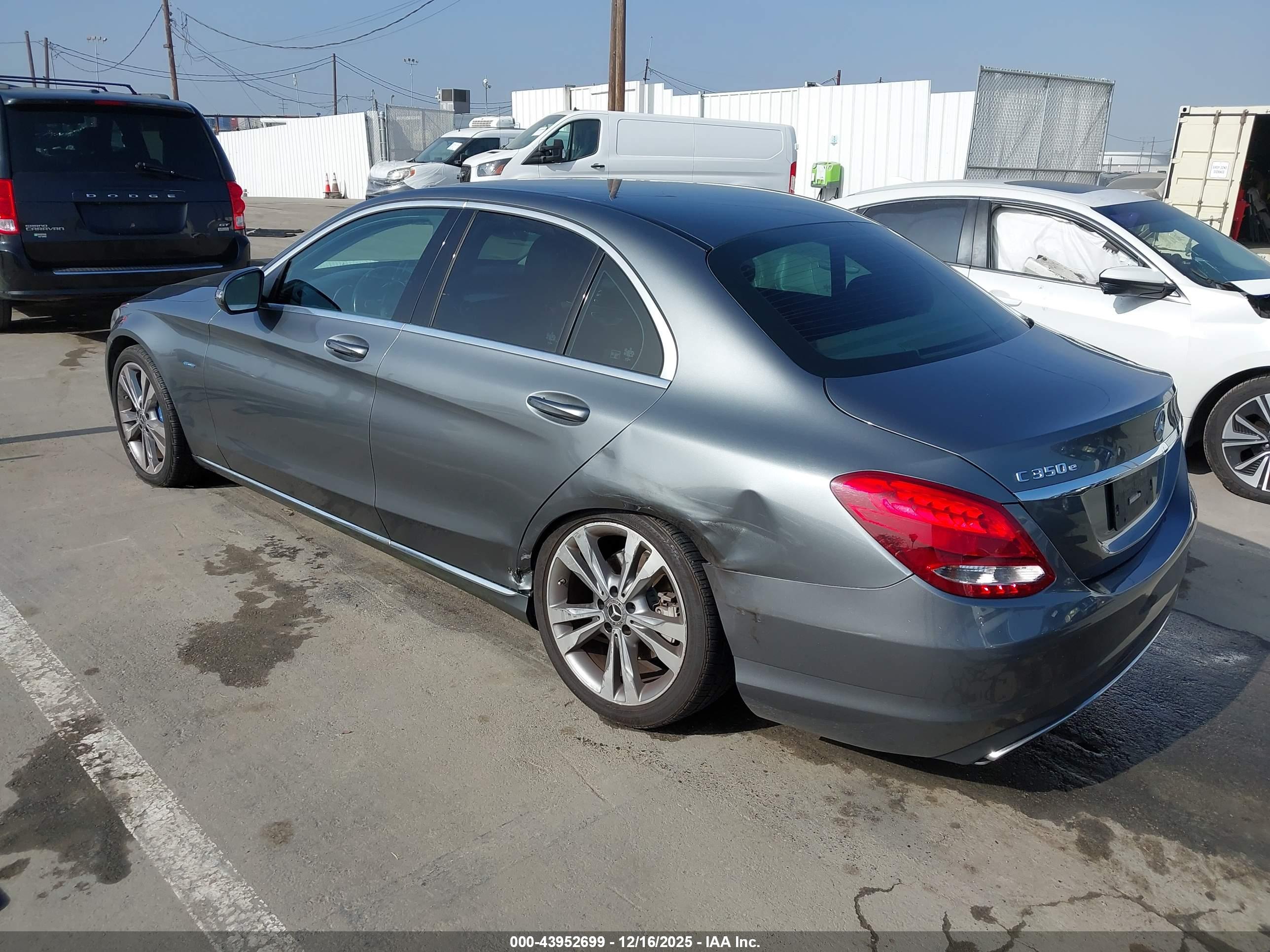 MERCEDES-BENZ C image 3