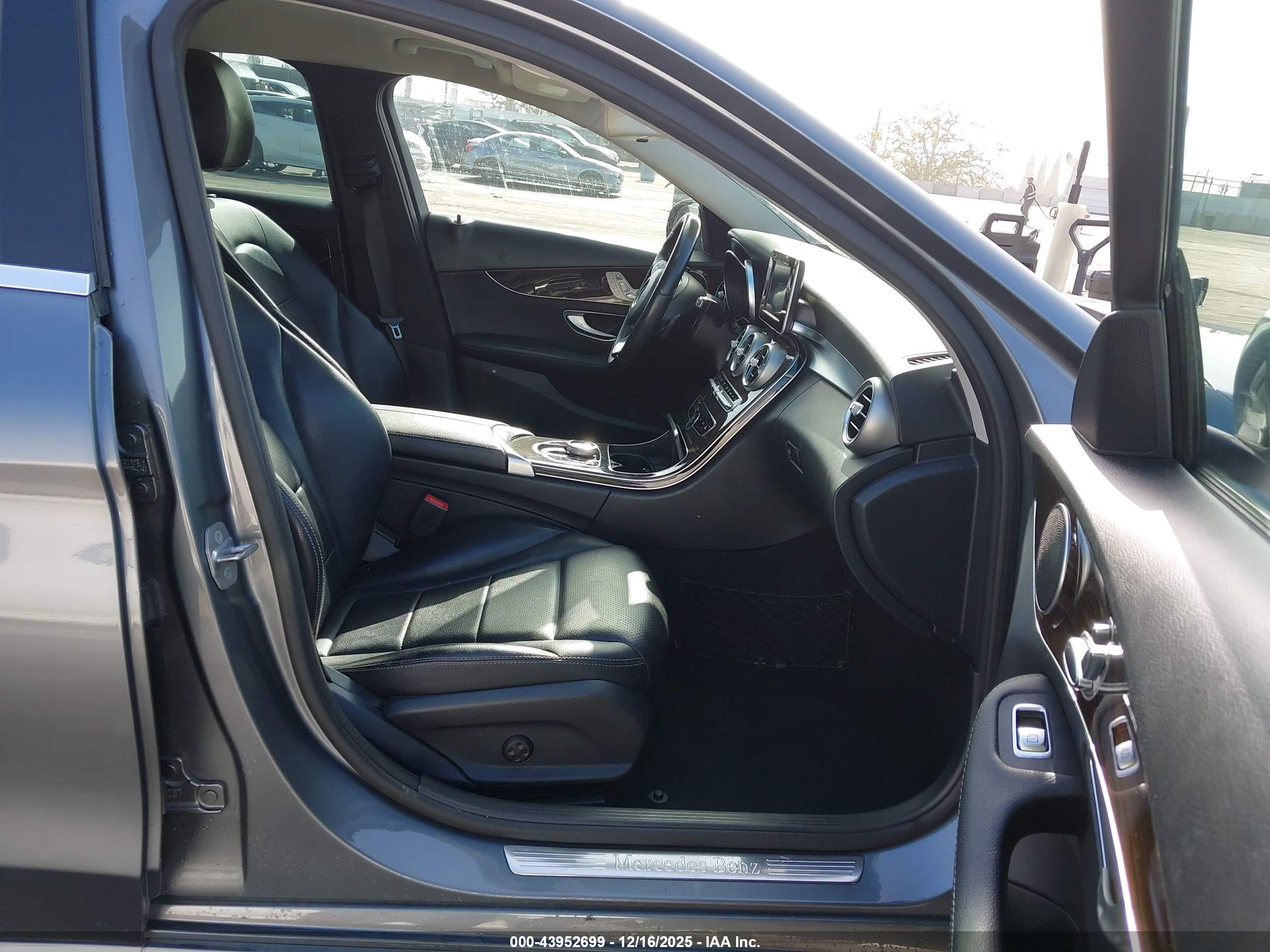 MERCEDES-BENZ C image 5