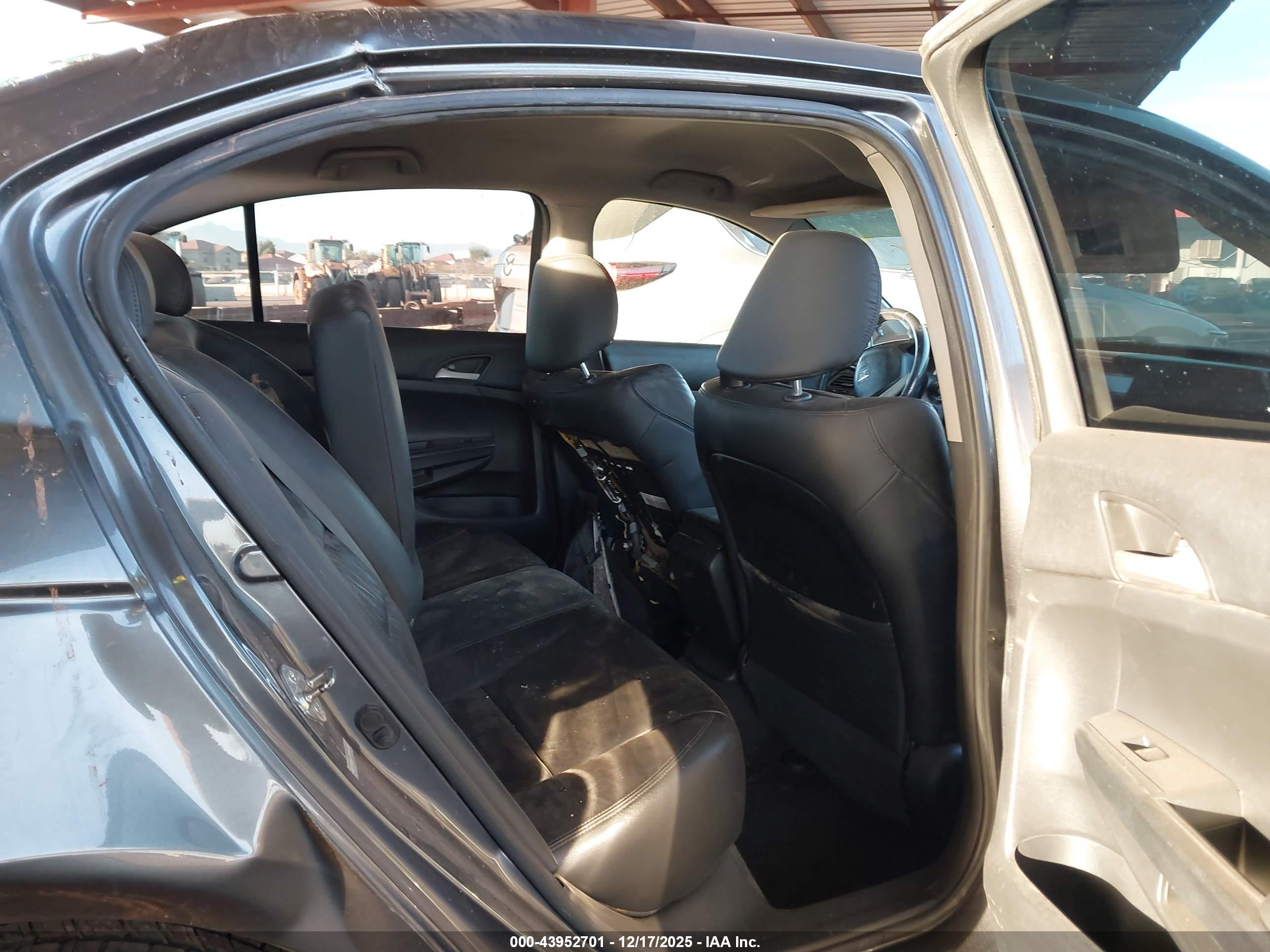 HONDA ACCORD image 8