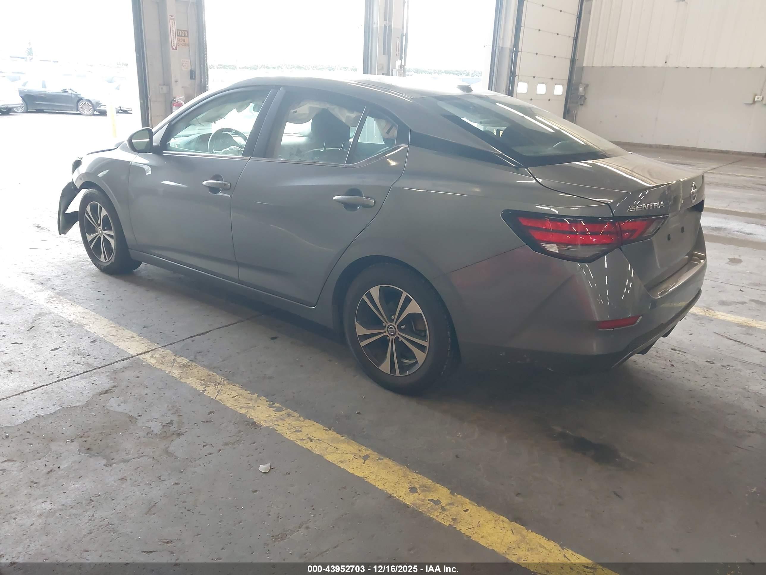 NISSAN SENTRA image 3