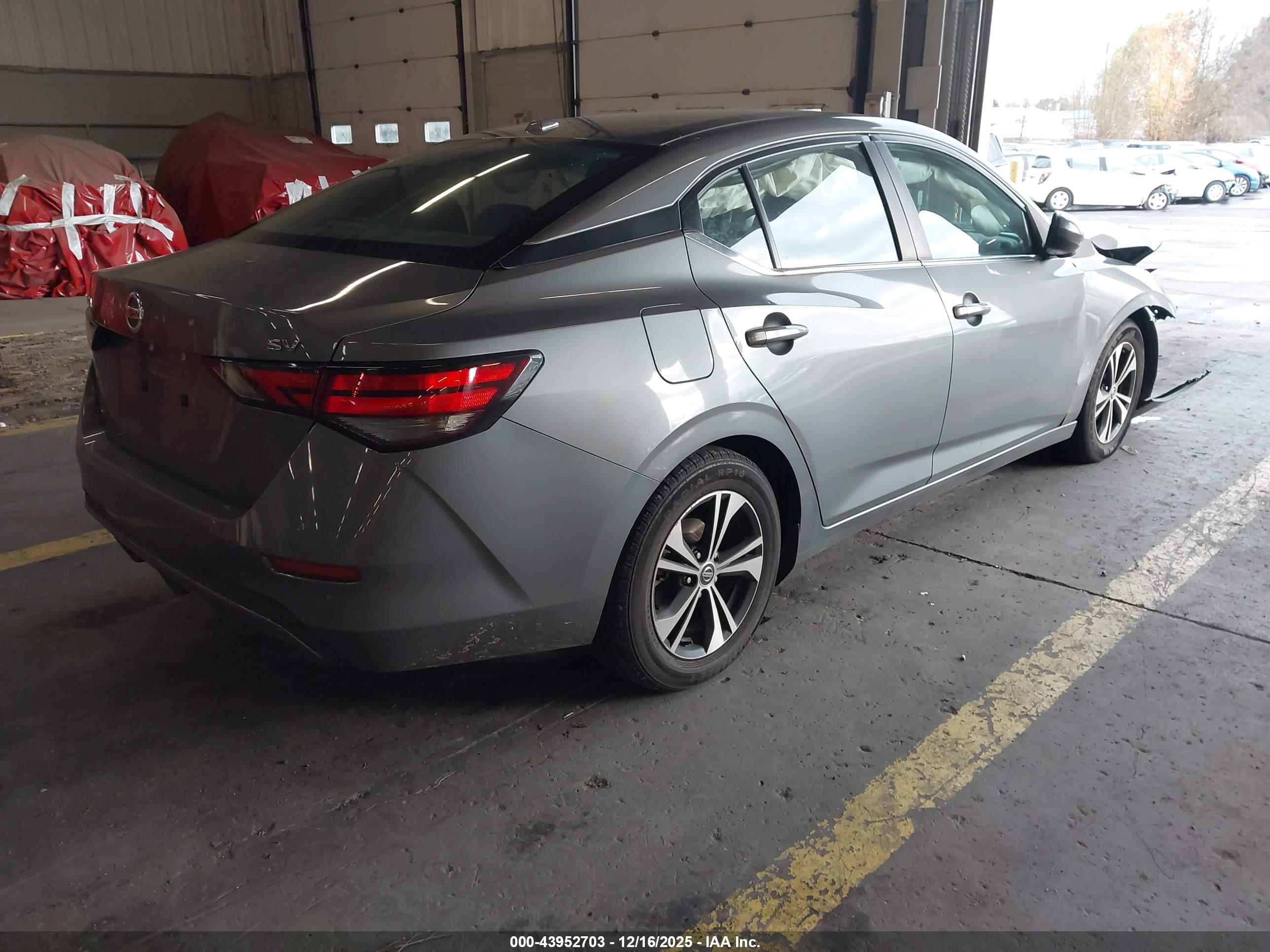NISSAN SENTRA image 4