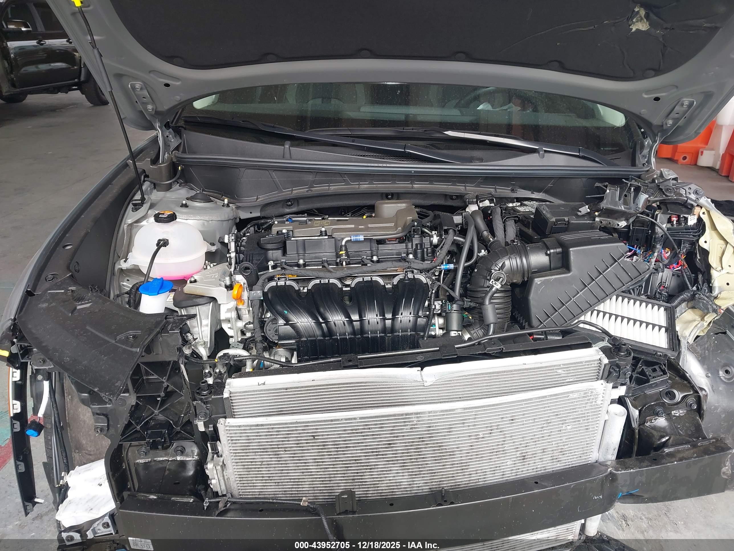 HYUNDAI TUCSON image 10