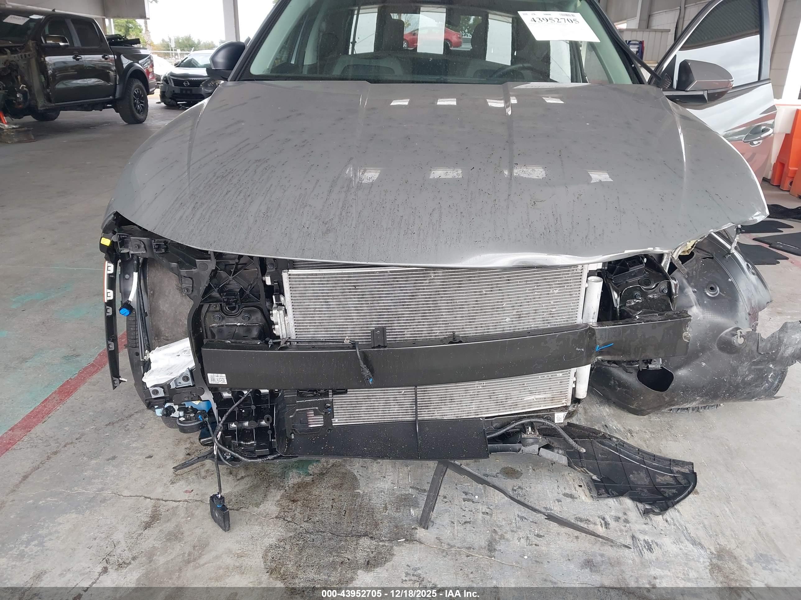 HYUNDAI TUCSON image 6