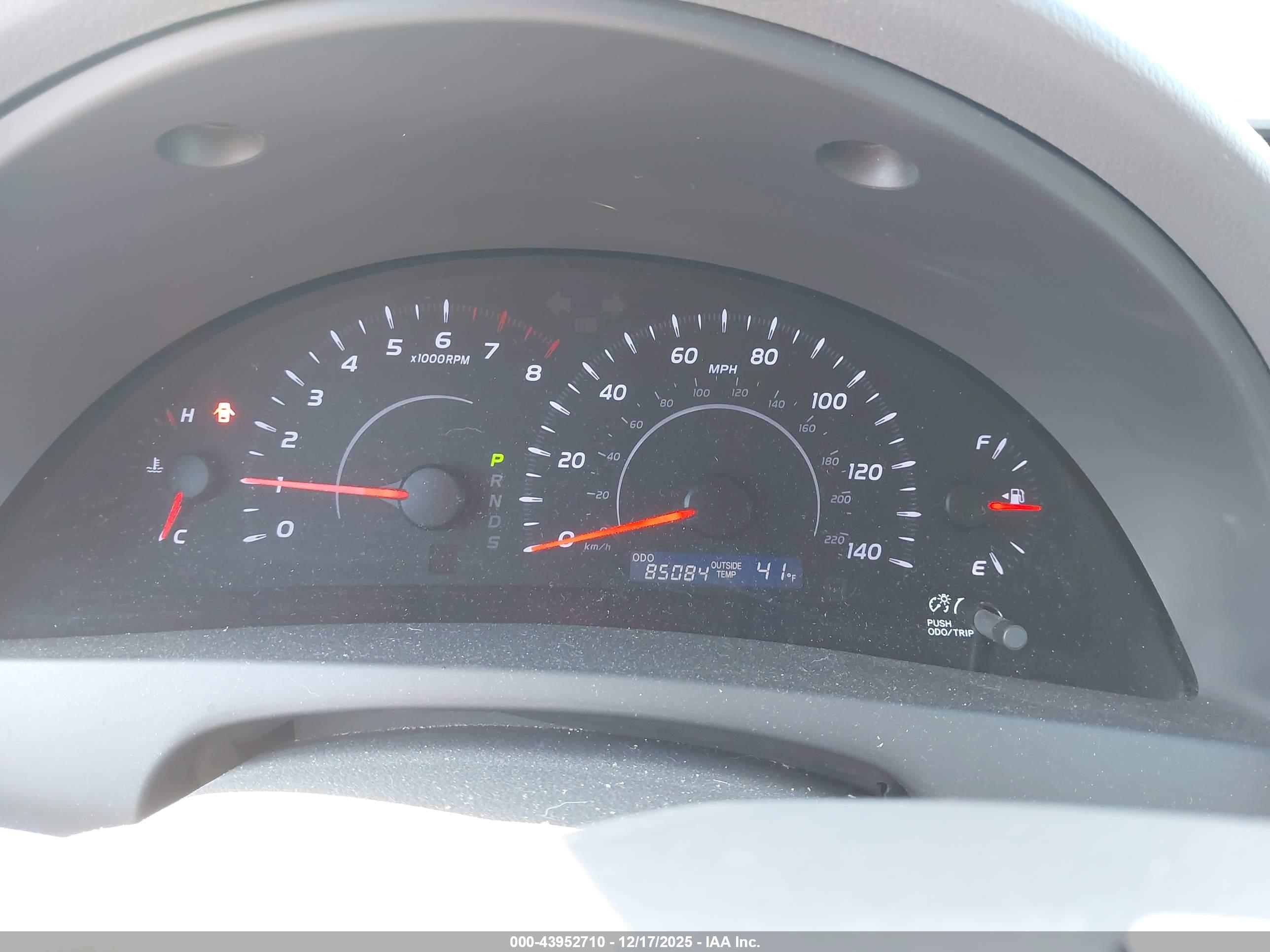 TOYOTA CAMRY image 7