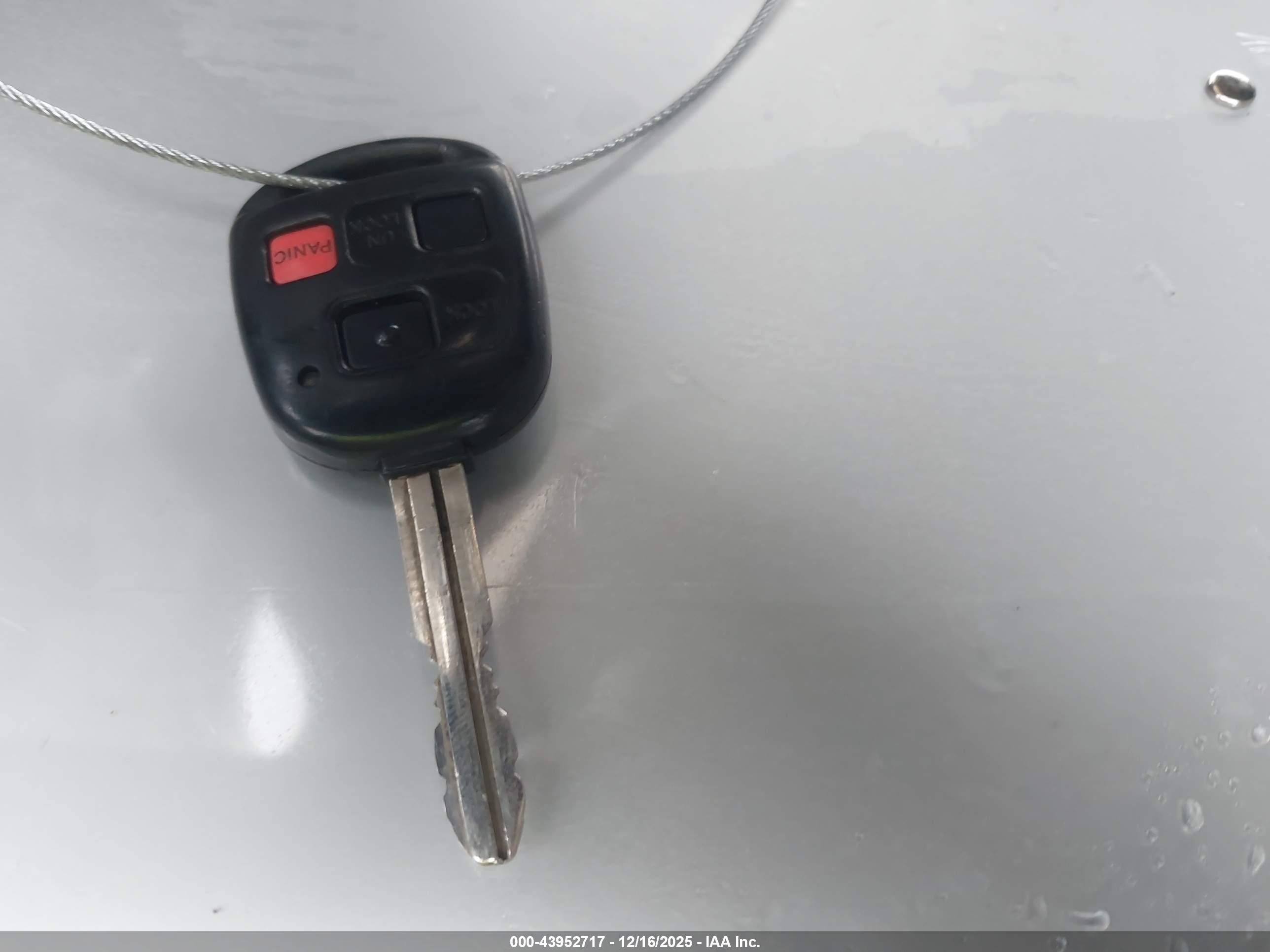 TOYOTA LAND image 11