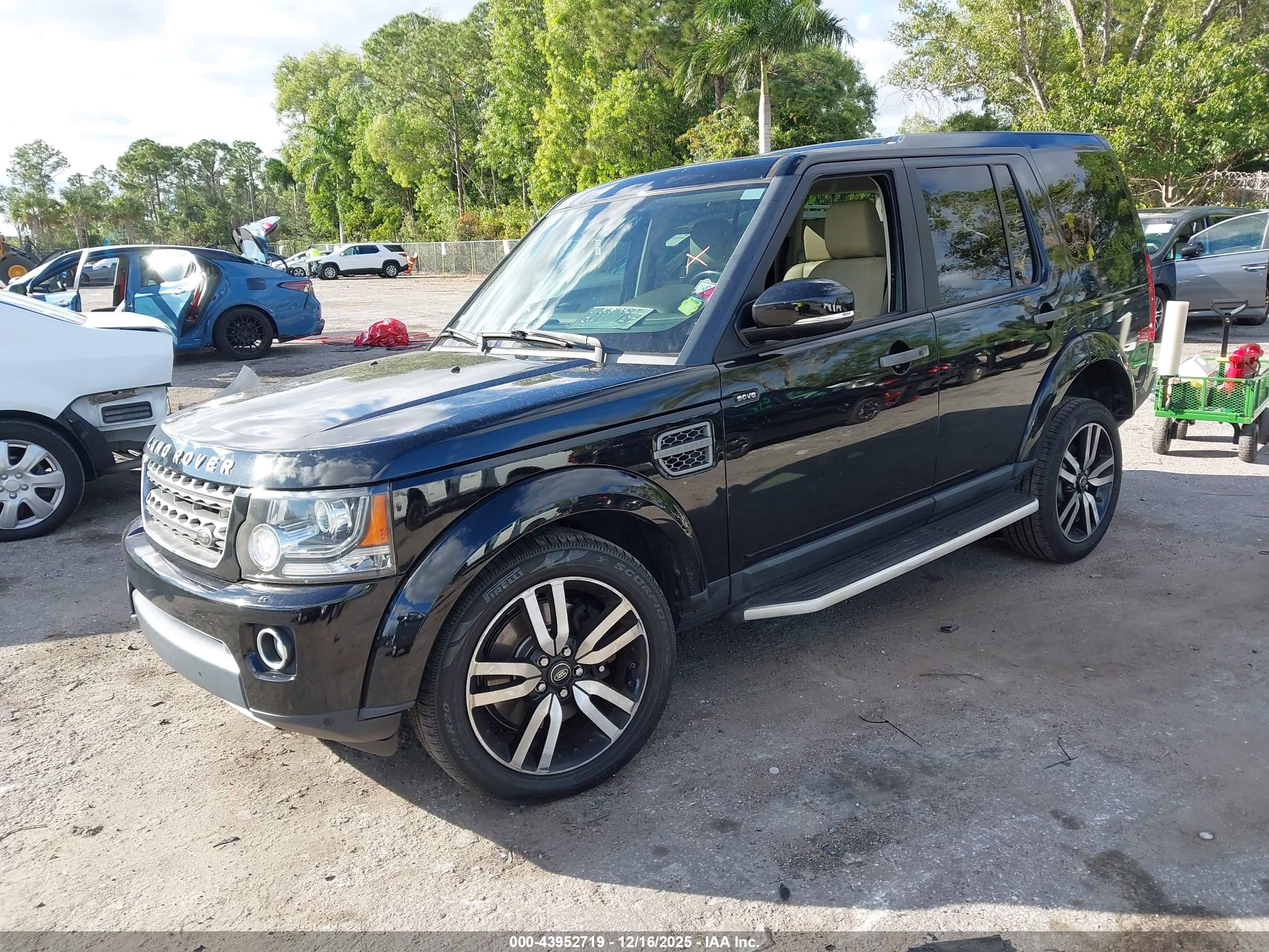 LAND ROVER image 2