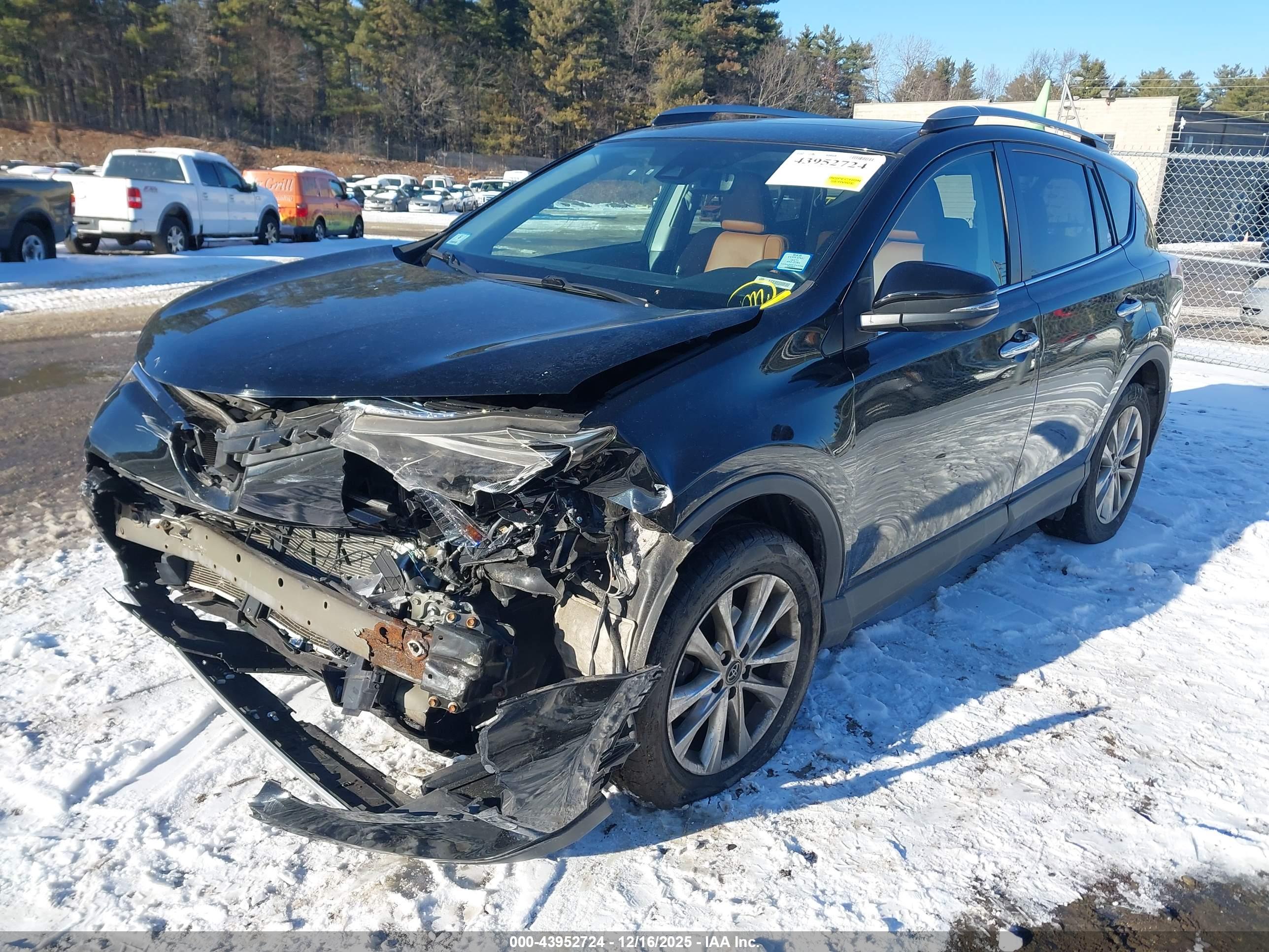 TOYOTA RAV4 image 2