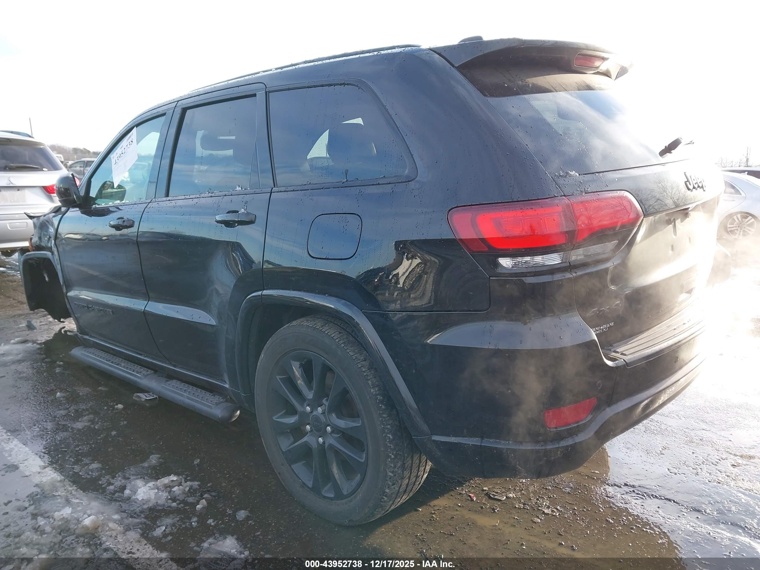 JEEP GRAND image 3