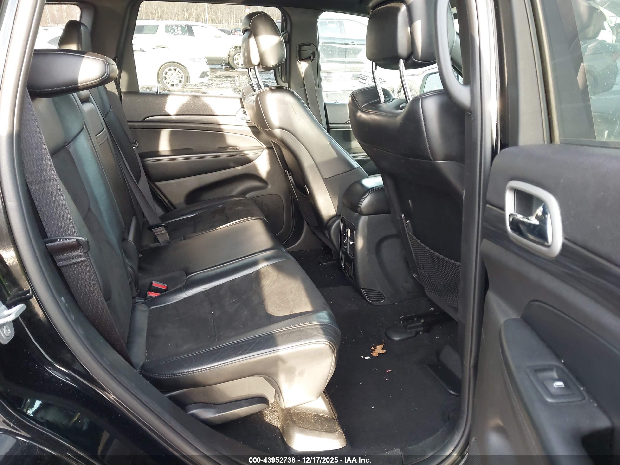JEEP GRAND image 8