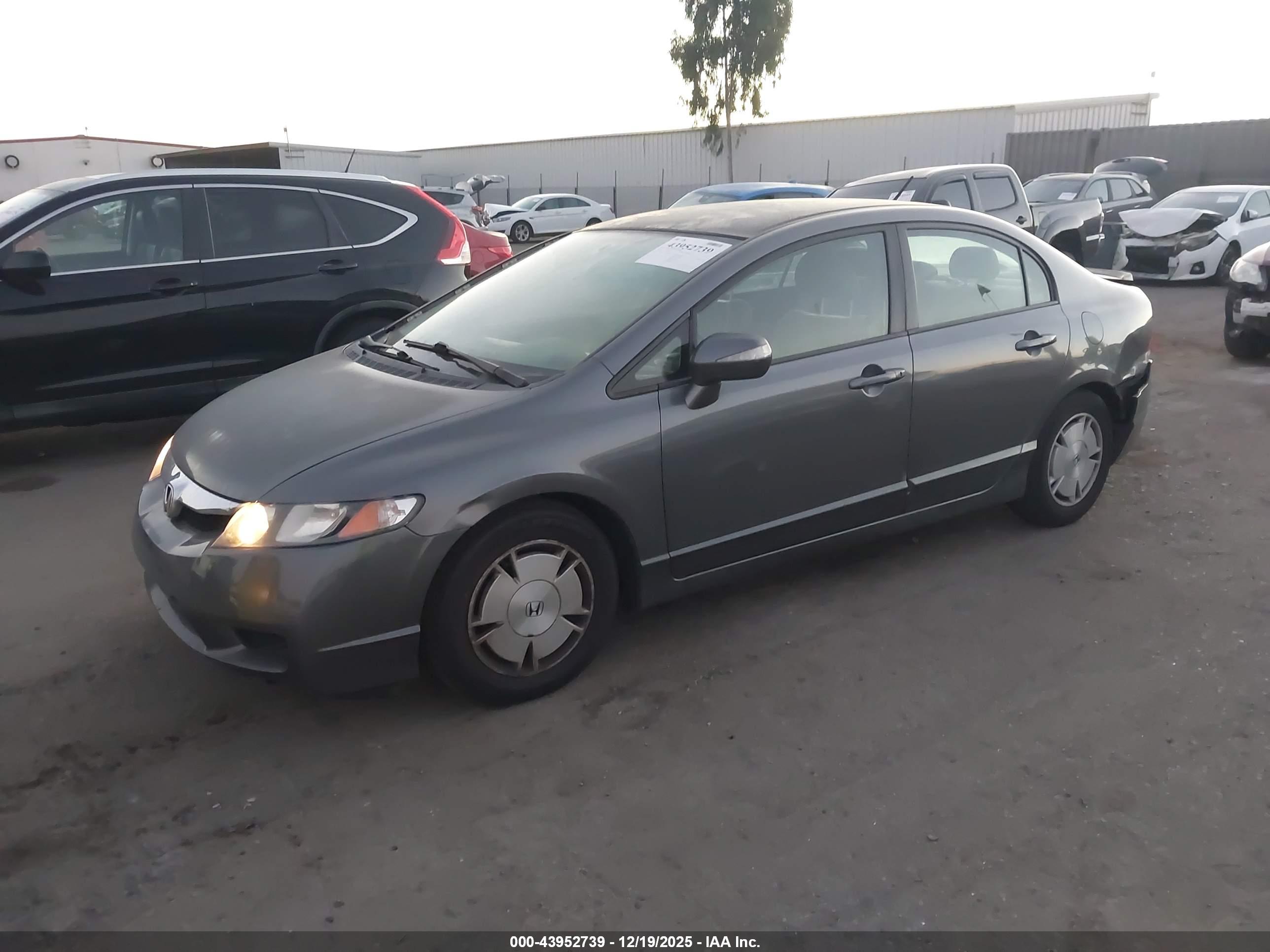 HONDA CIVIC image 2