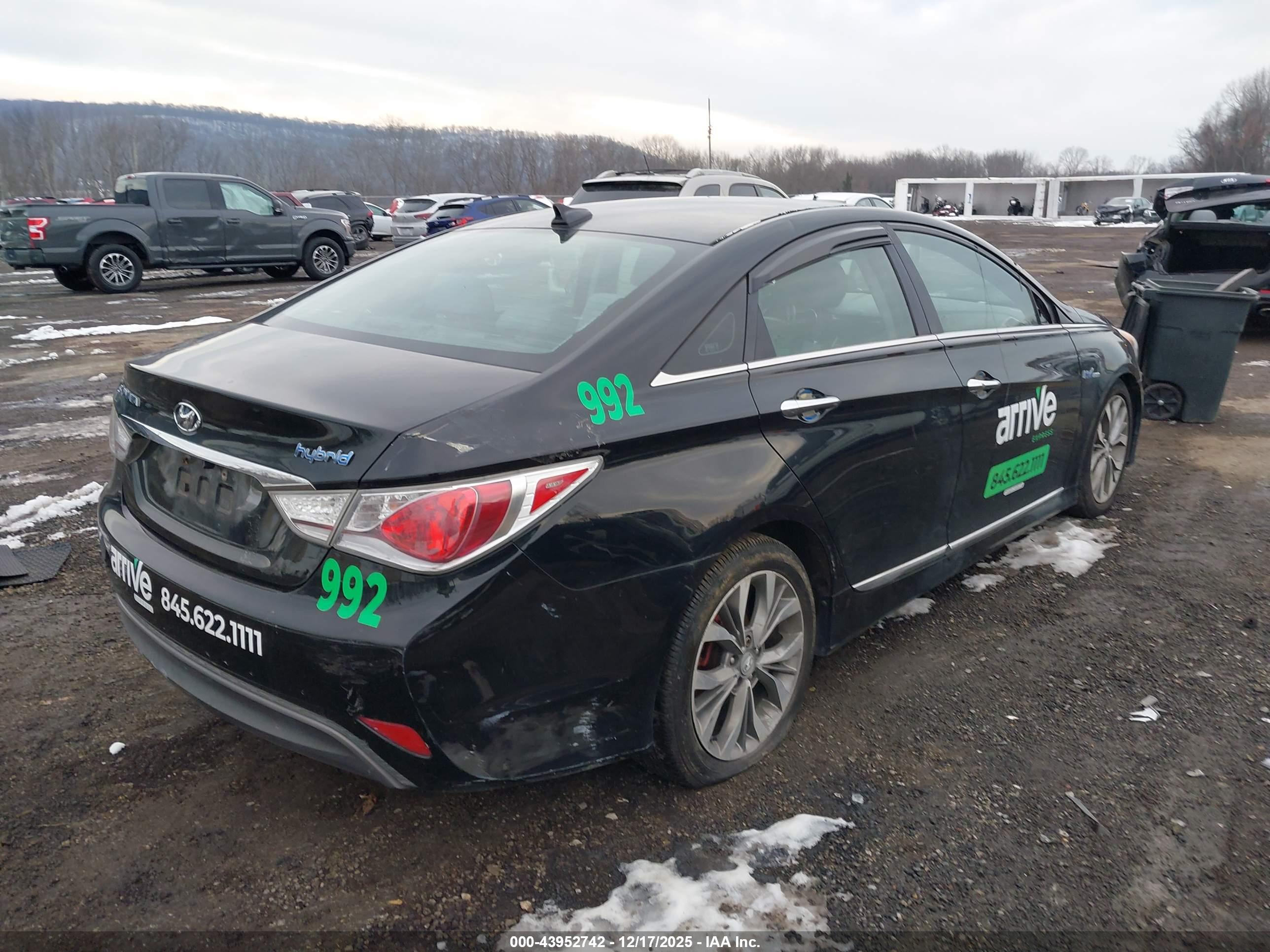 HYUNDAI SONATA image 4