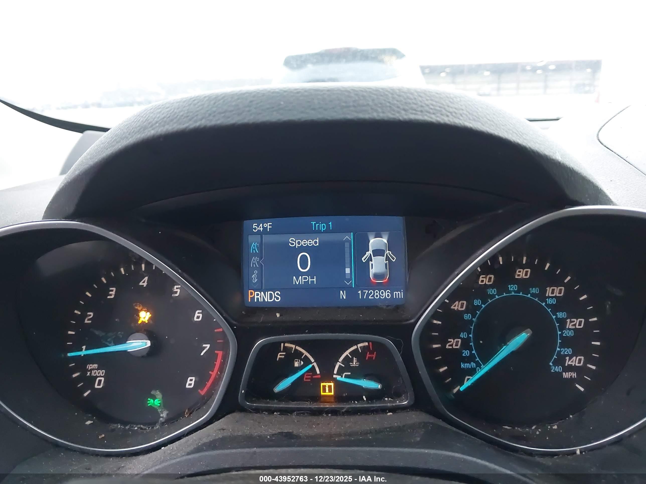 FORD ESCAPE image 7