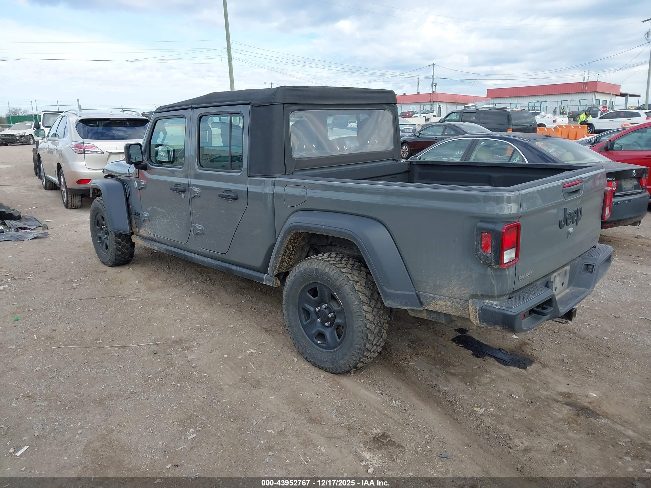 JEEP GLADIATOR image 3