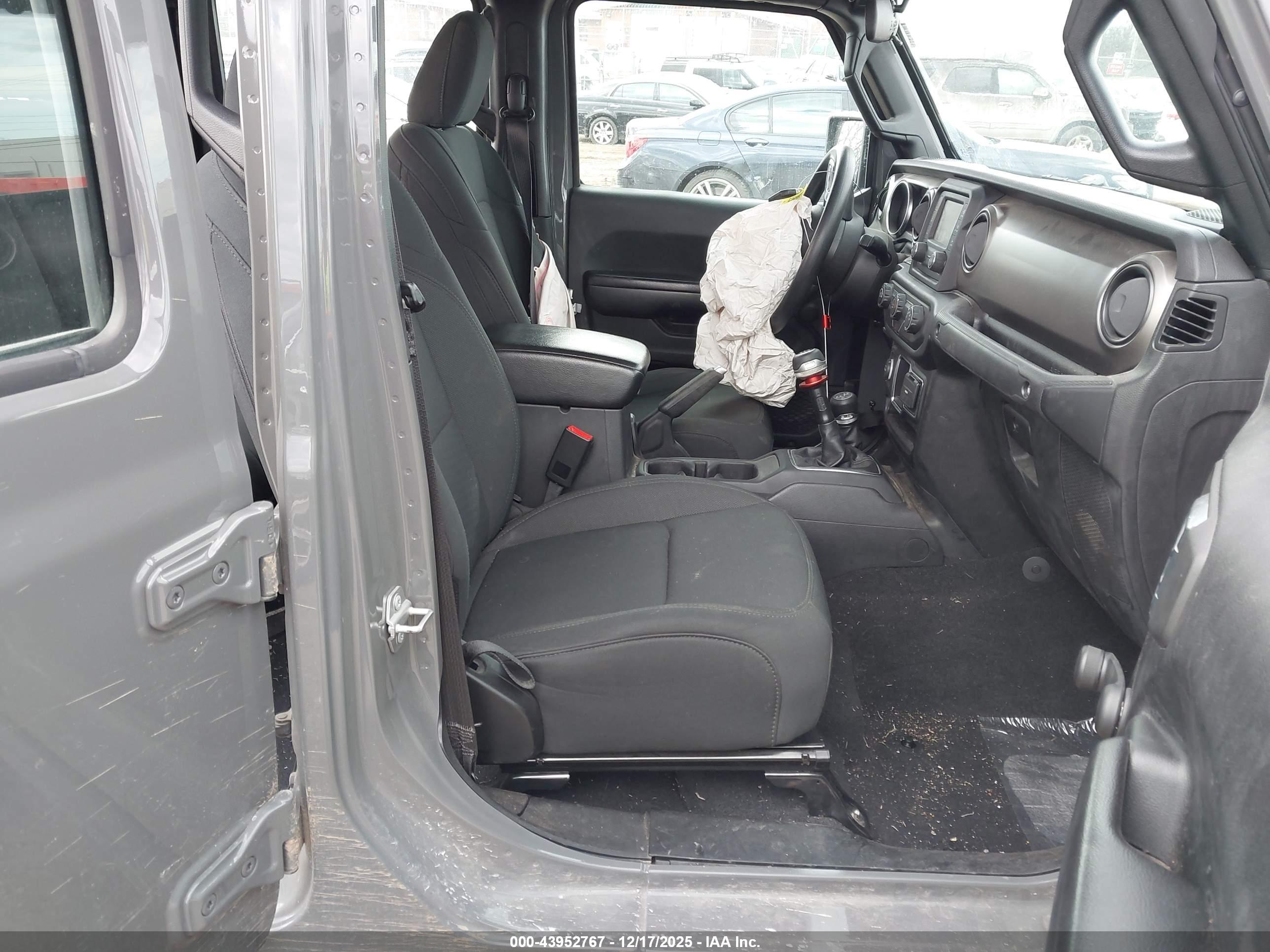JEEP GLADIATOR image 5
