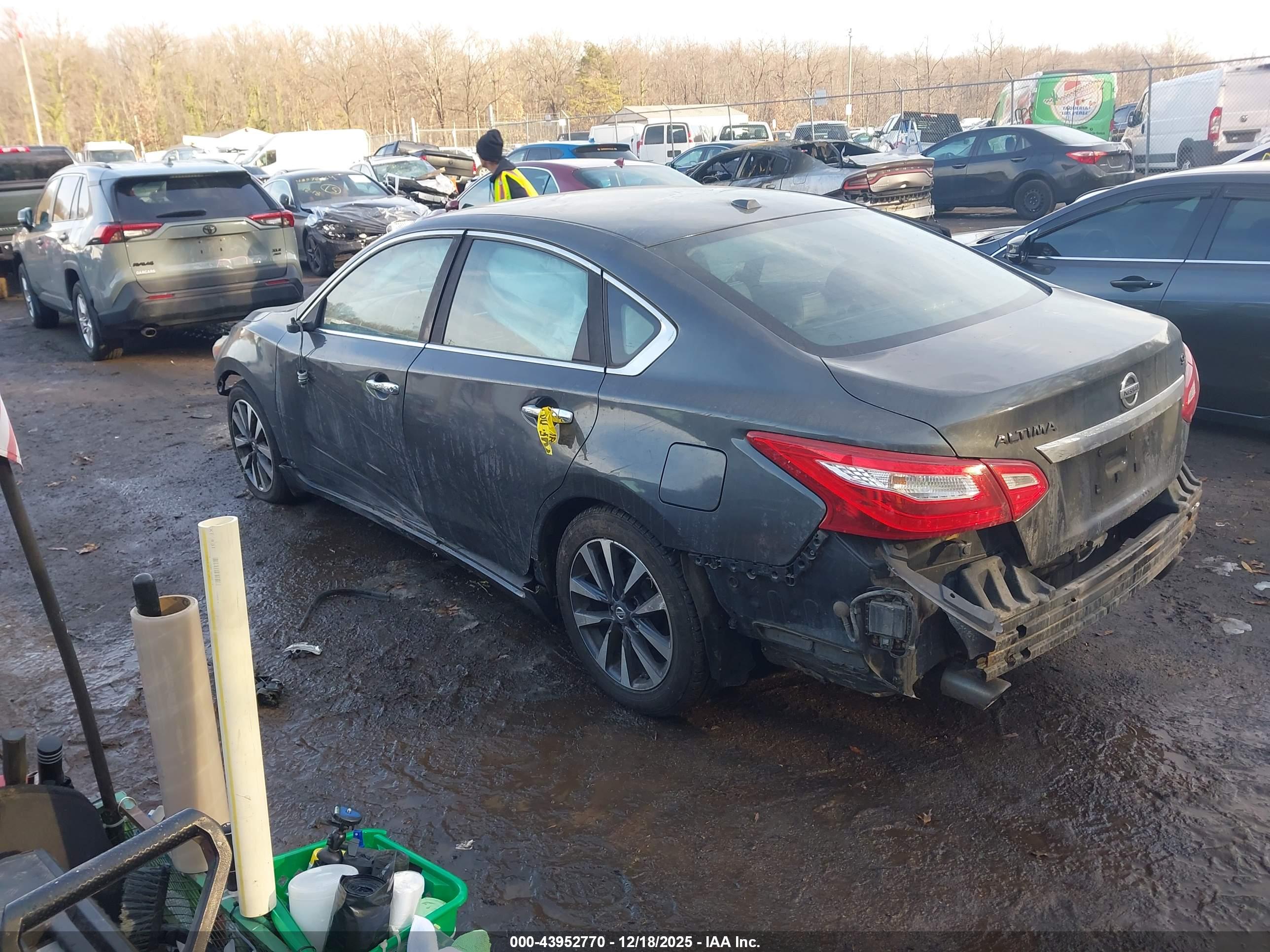 NISSAN ALTIMA image 3