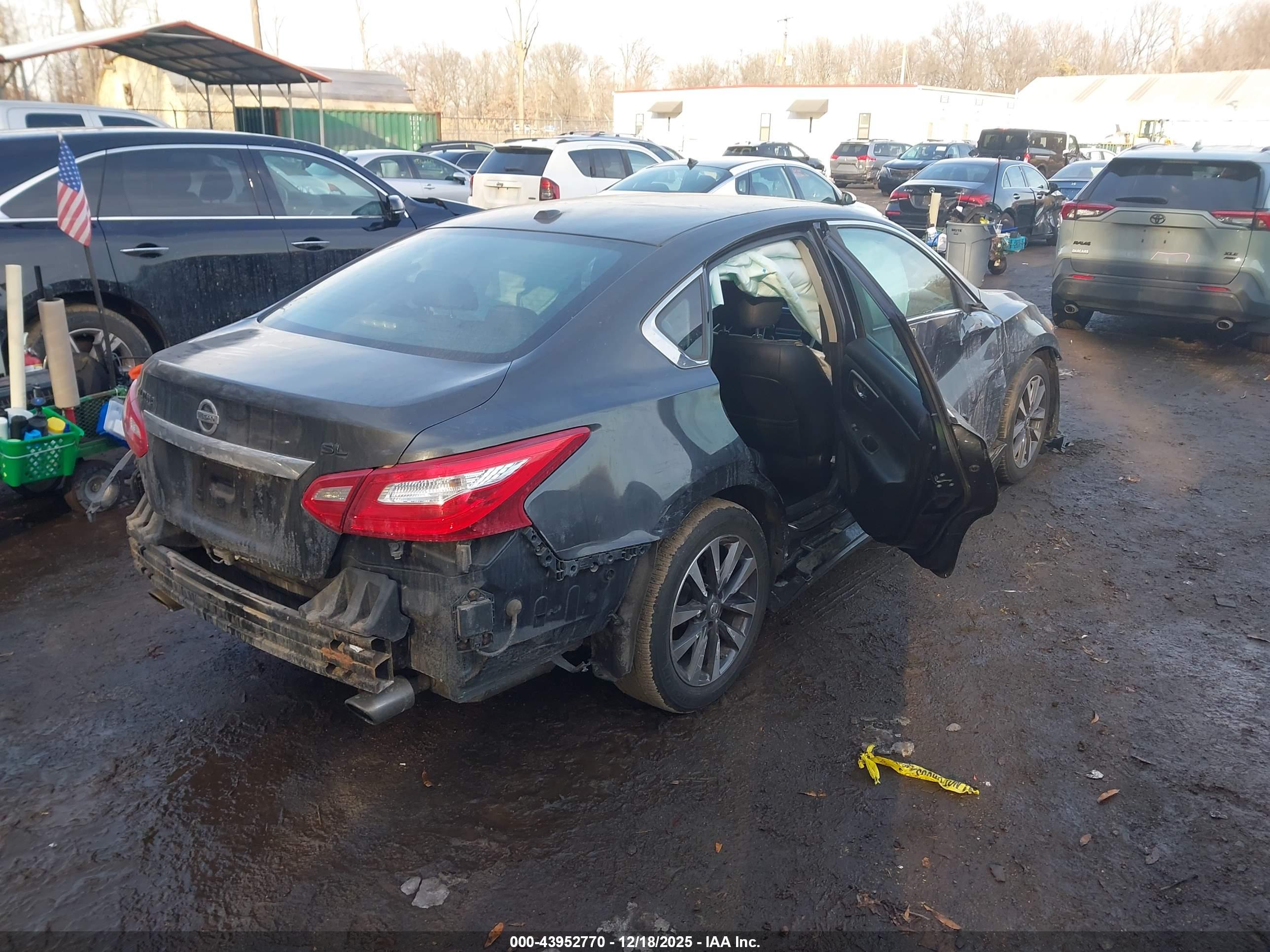 NISSAN ALTIMA image 4