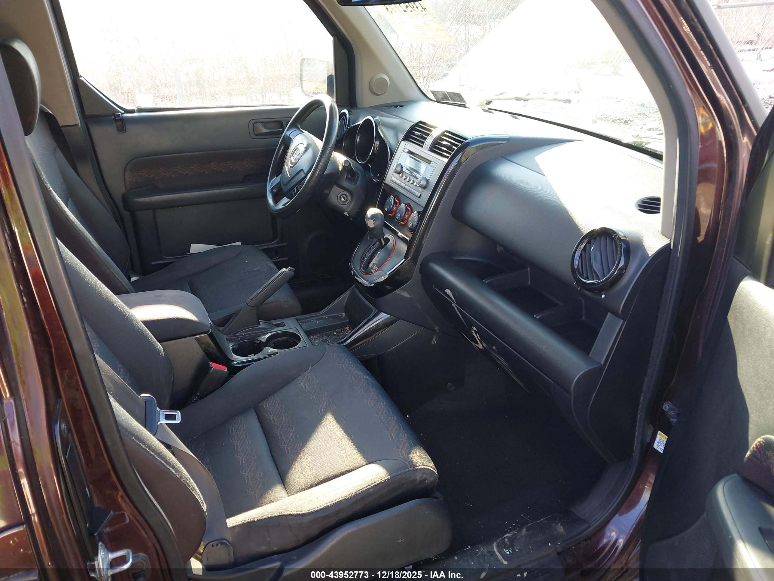 HONDA ELEMENT image 5