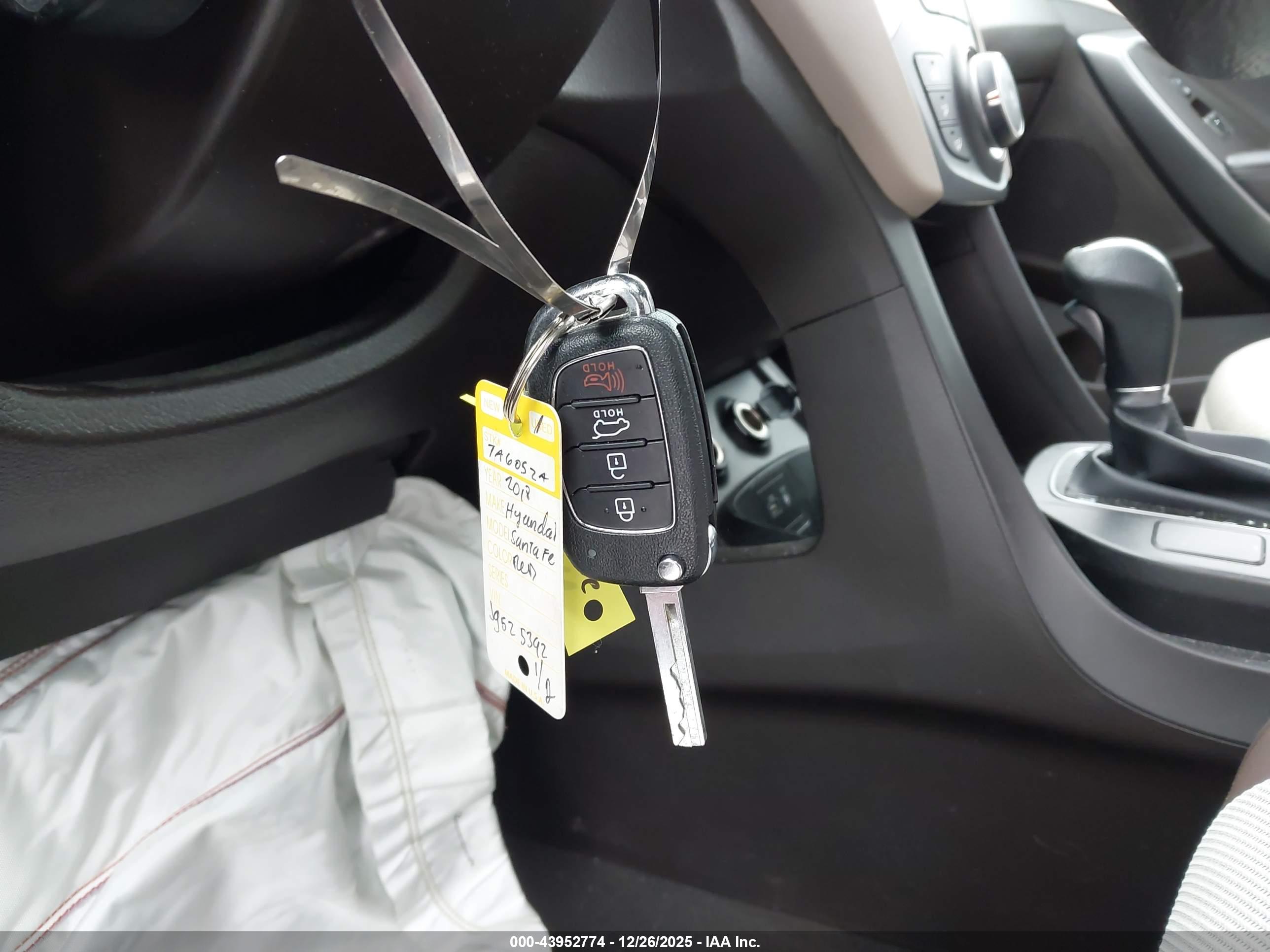 HYUNDAI SANTA image 11