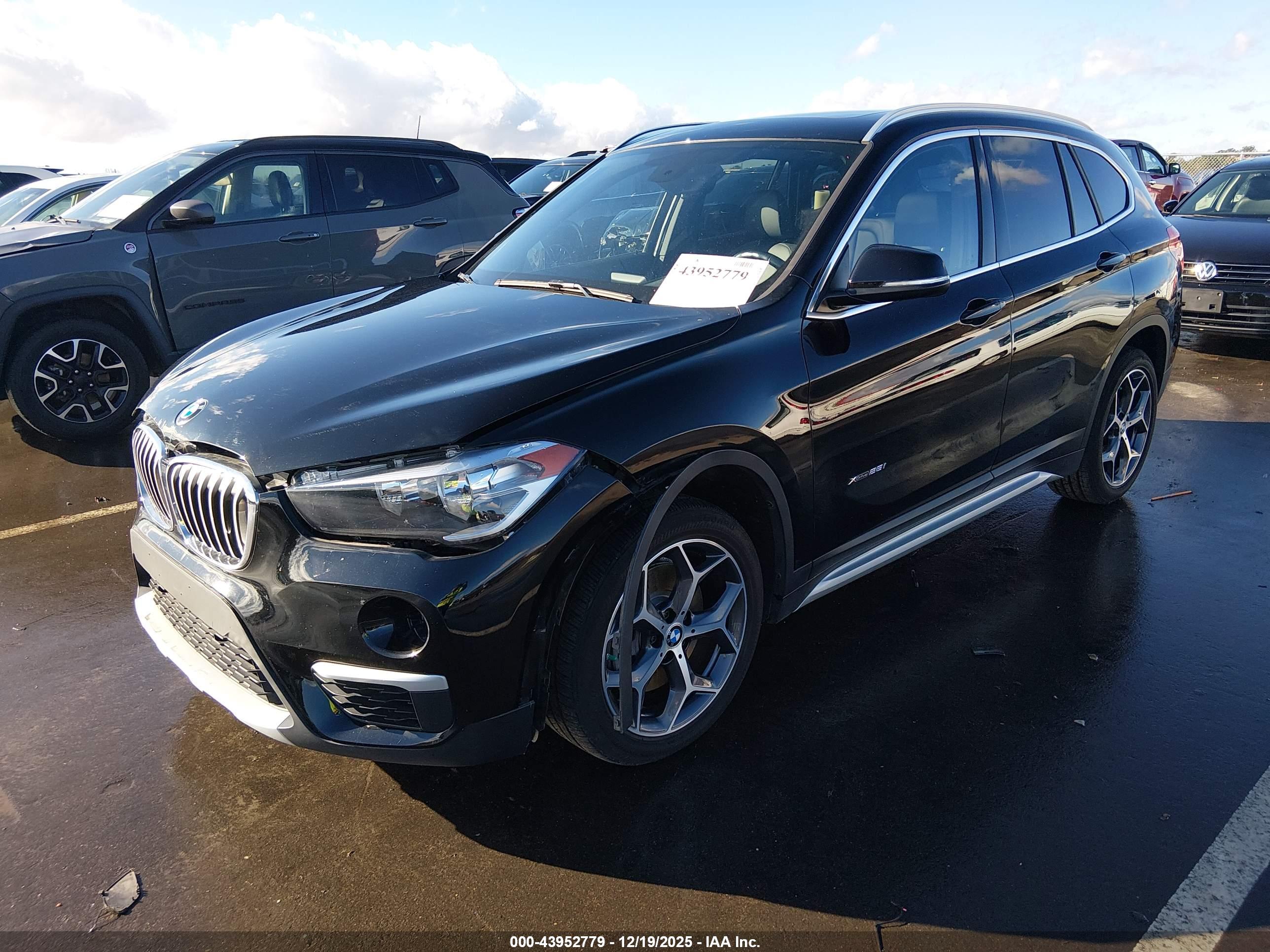 BMW X1 image 2