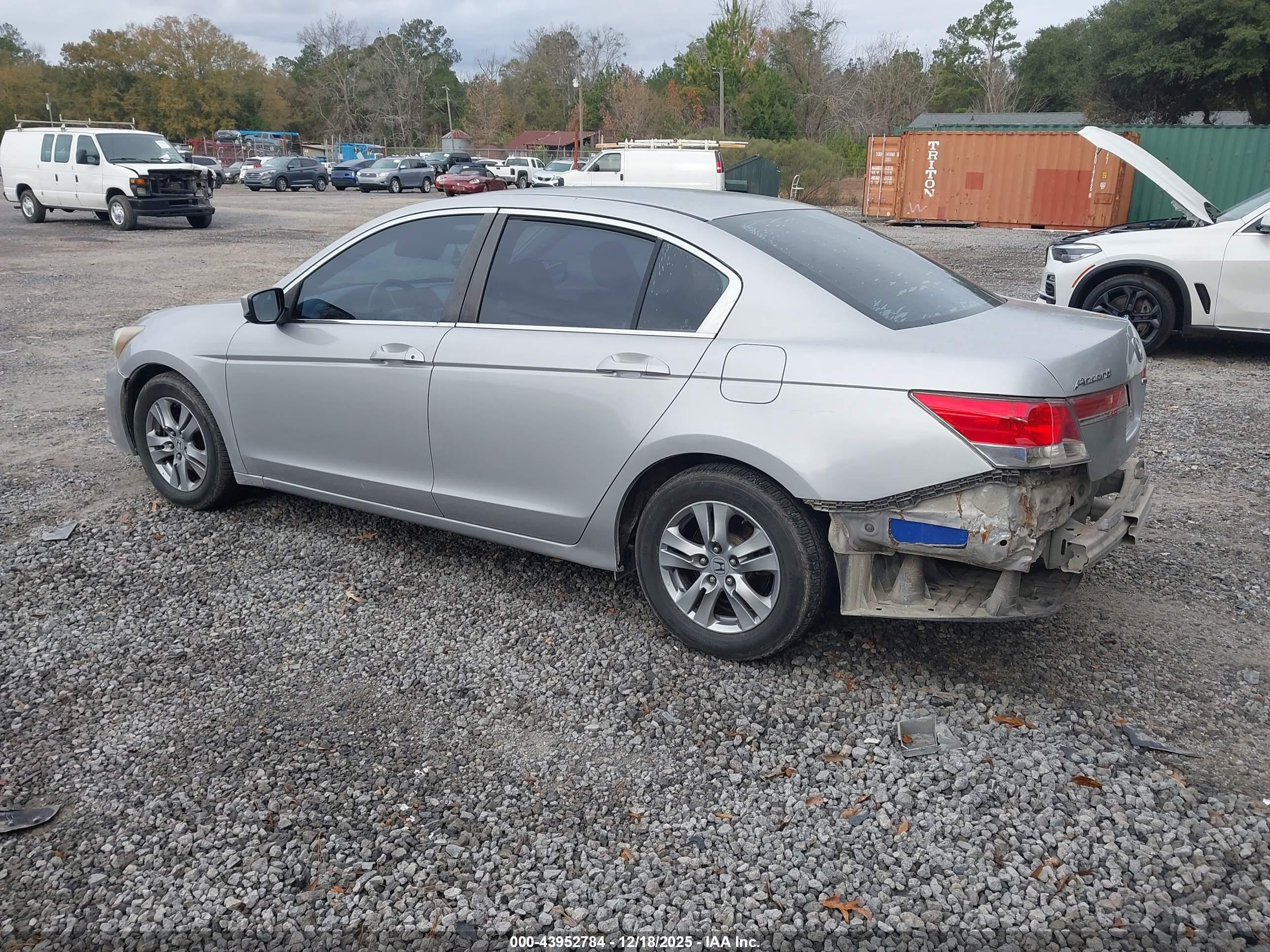 HONDA ACCORD image 3