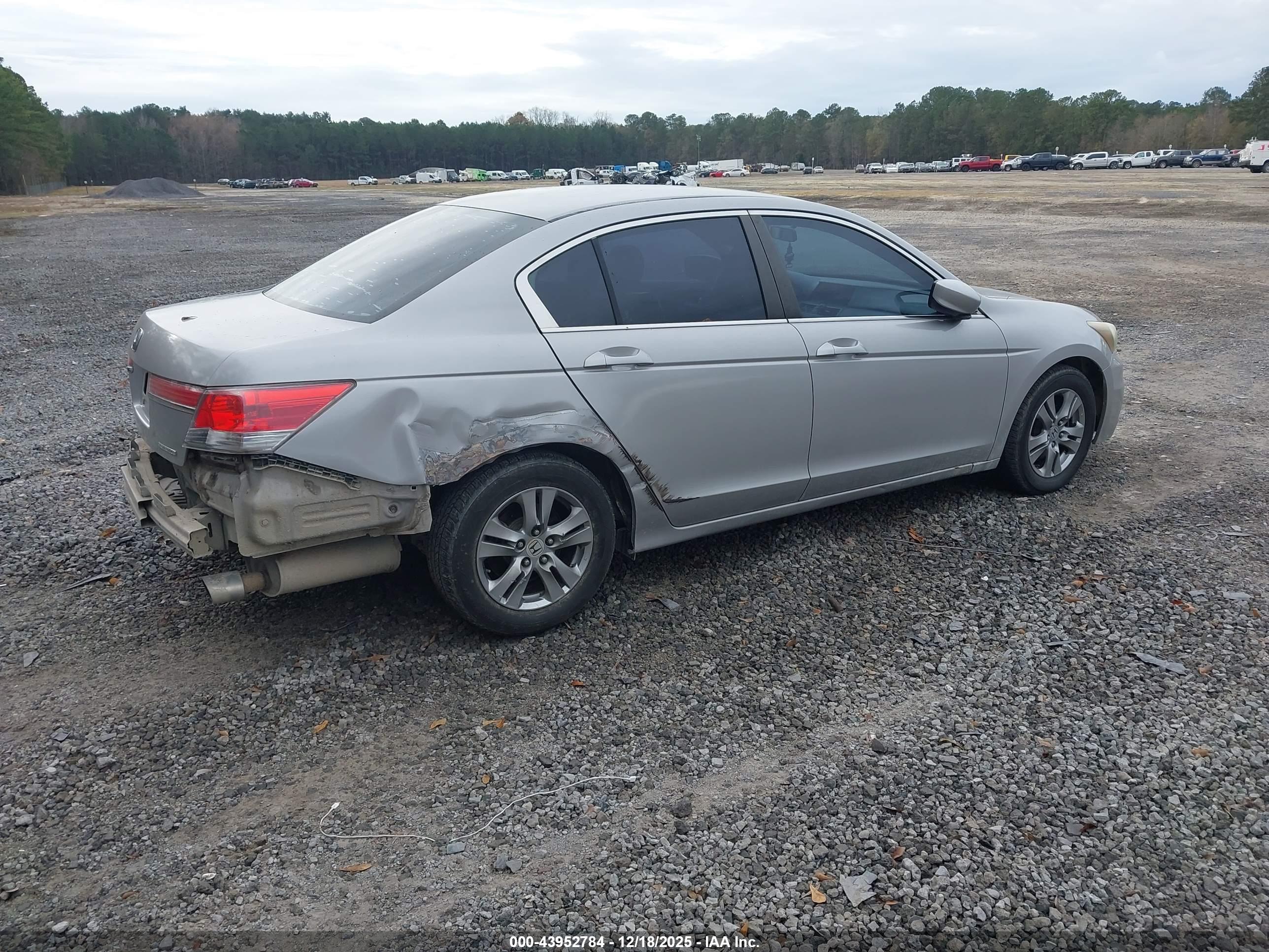 HONDA ACCORD image 4