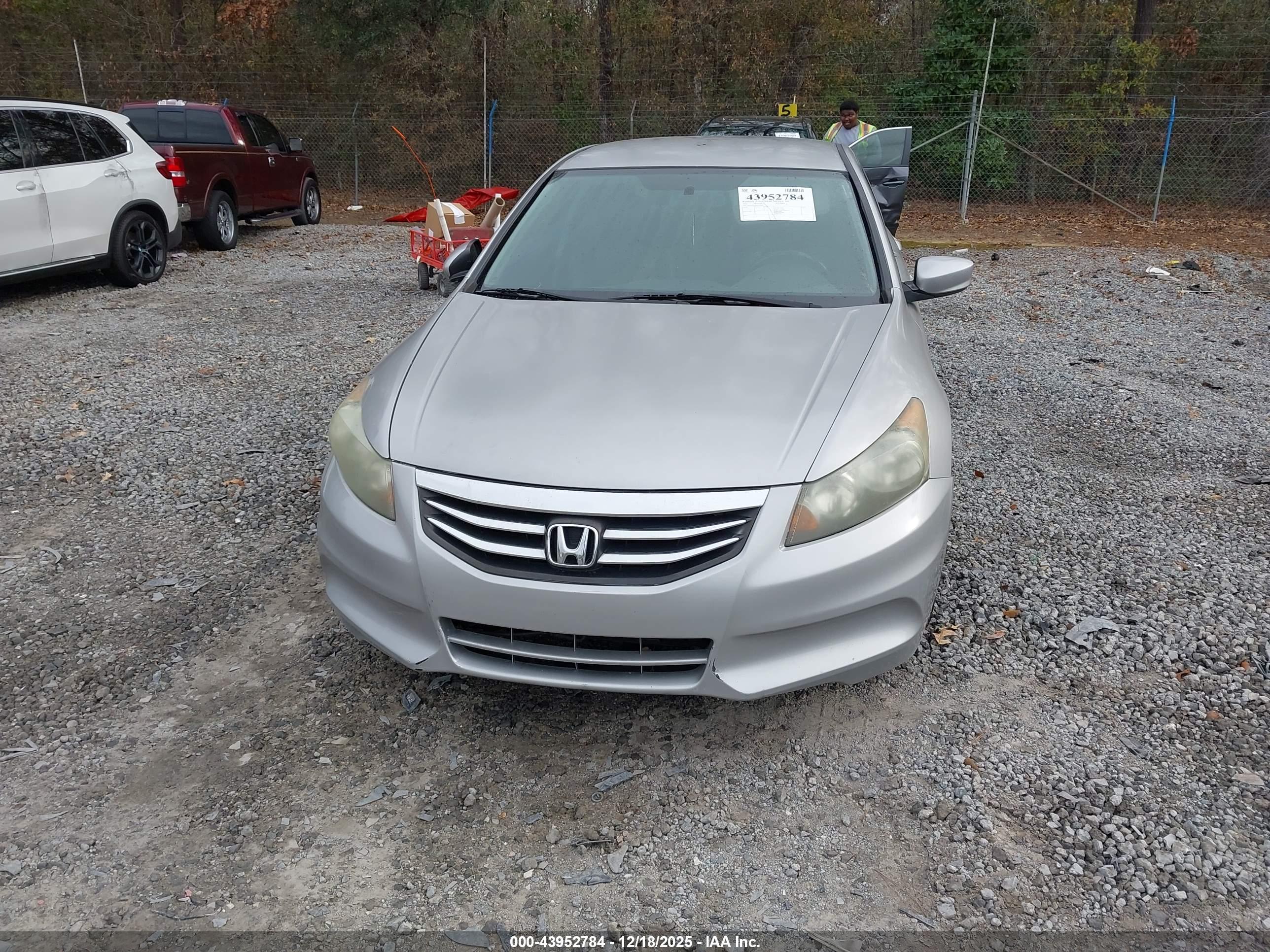 HONDA ACCORD image 6