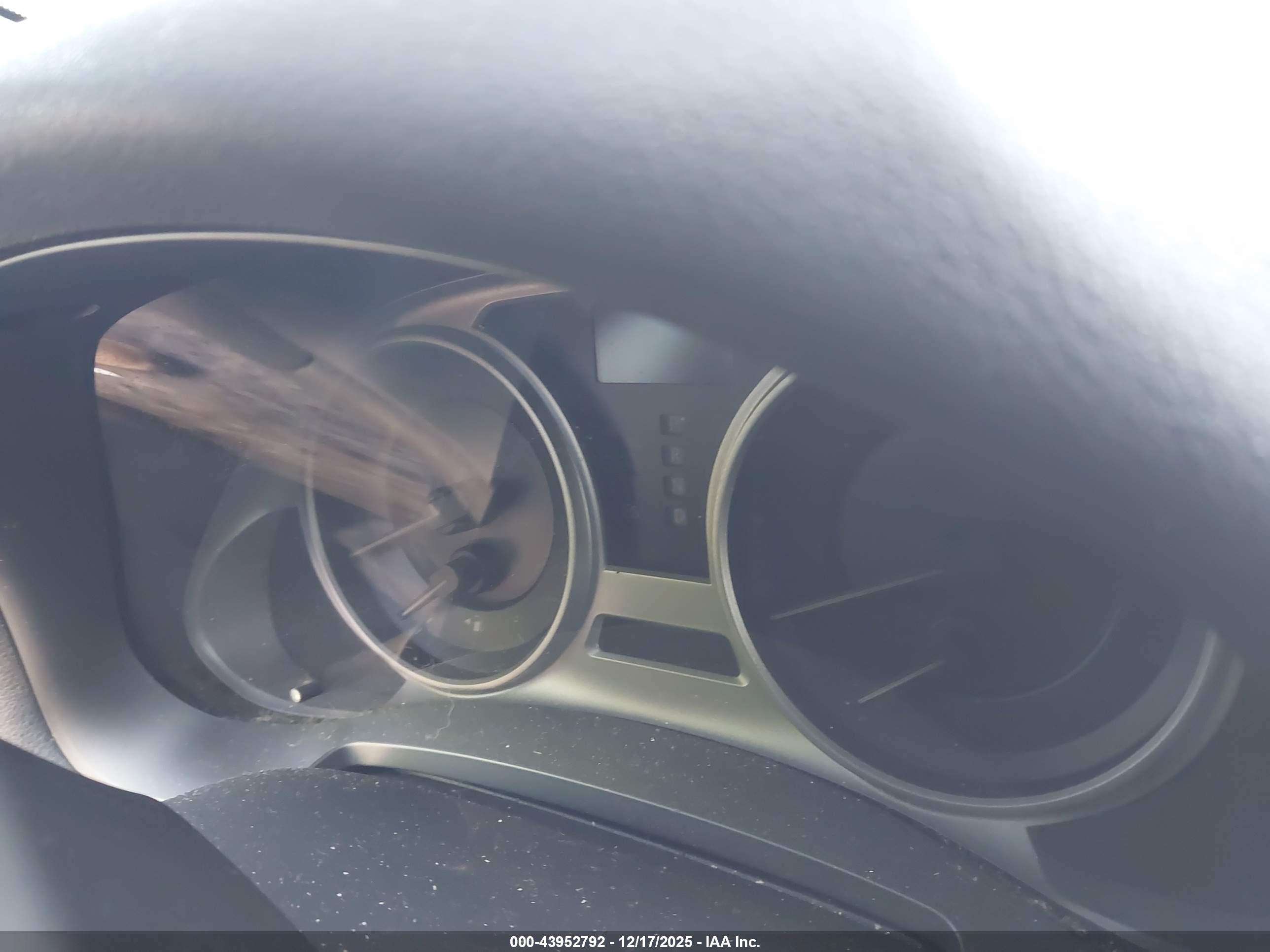LEXUS IS image 7