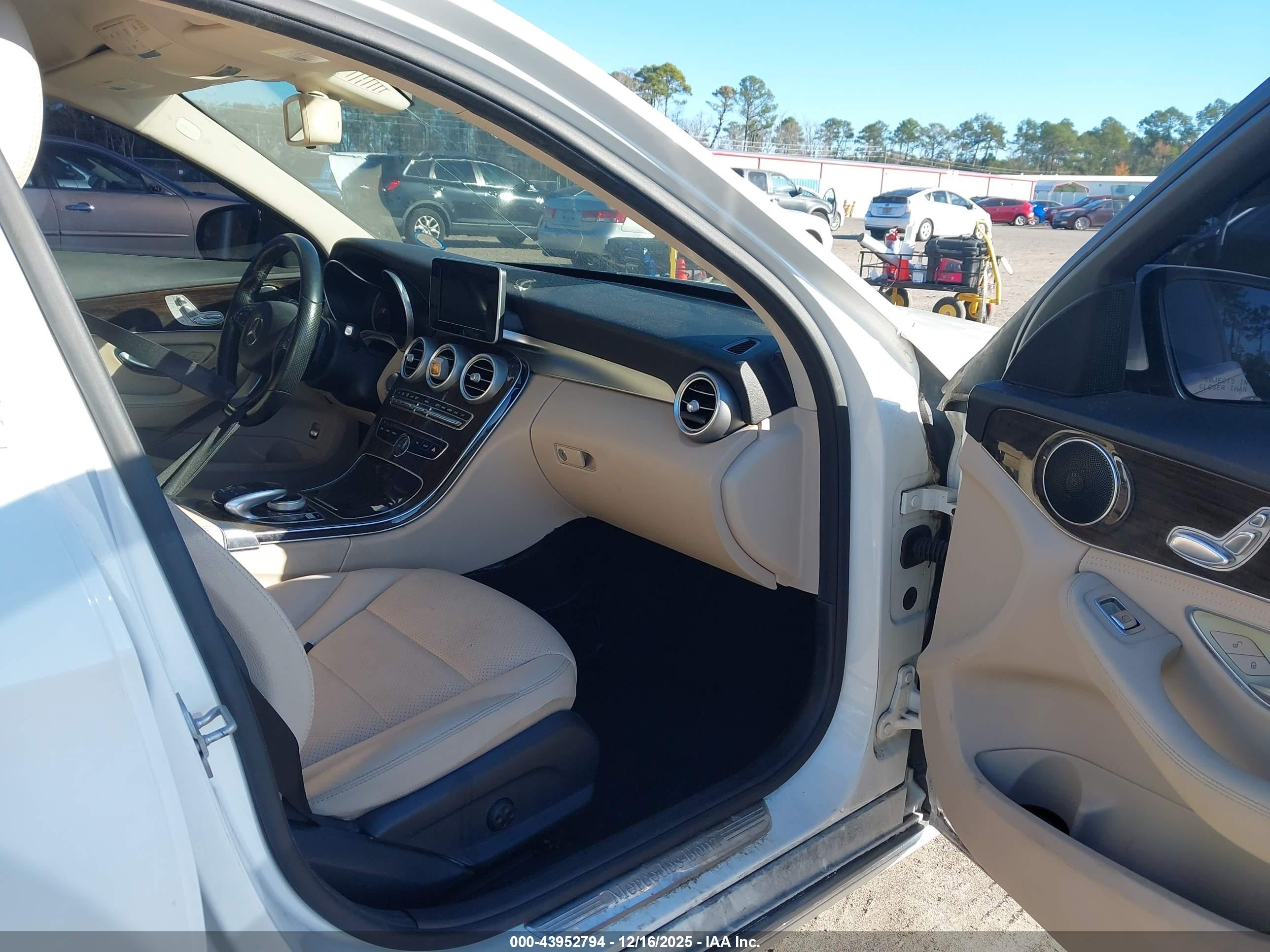 MERCEDES-BENZ C image 5
