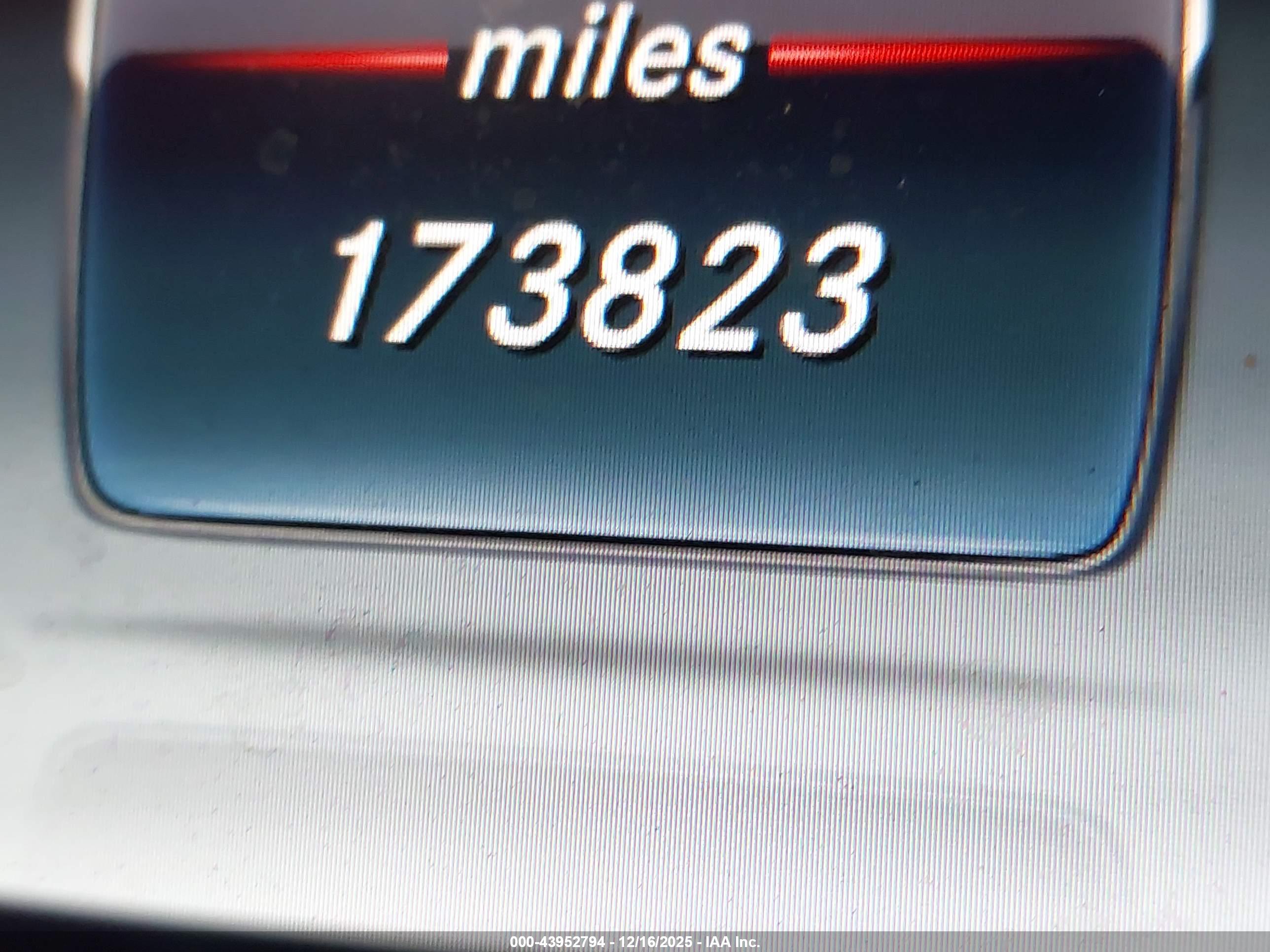 MERCEDES-BENZ C image 7